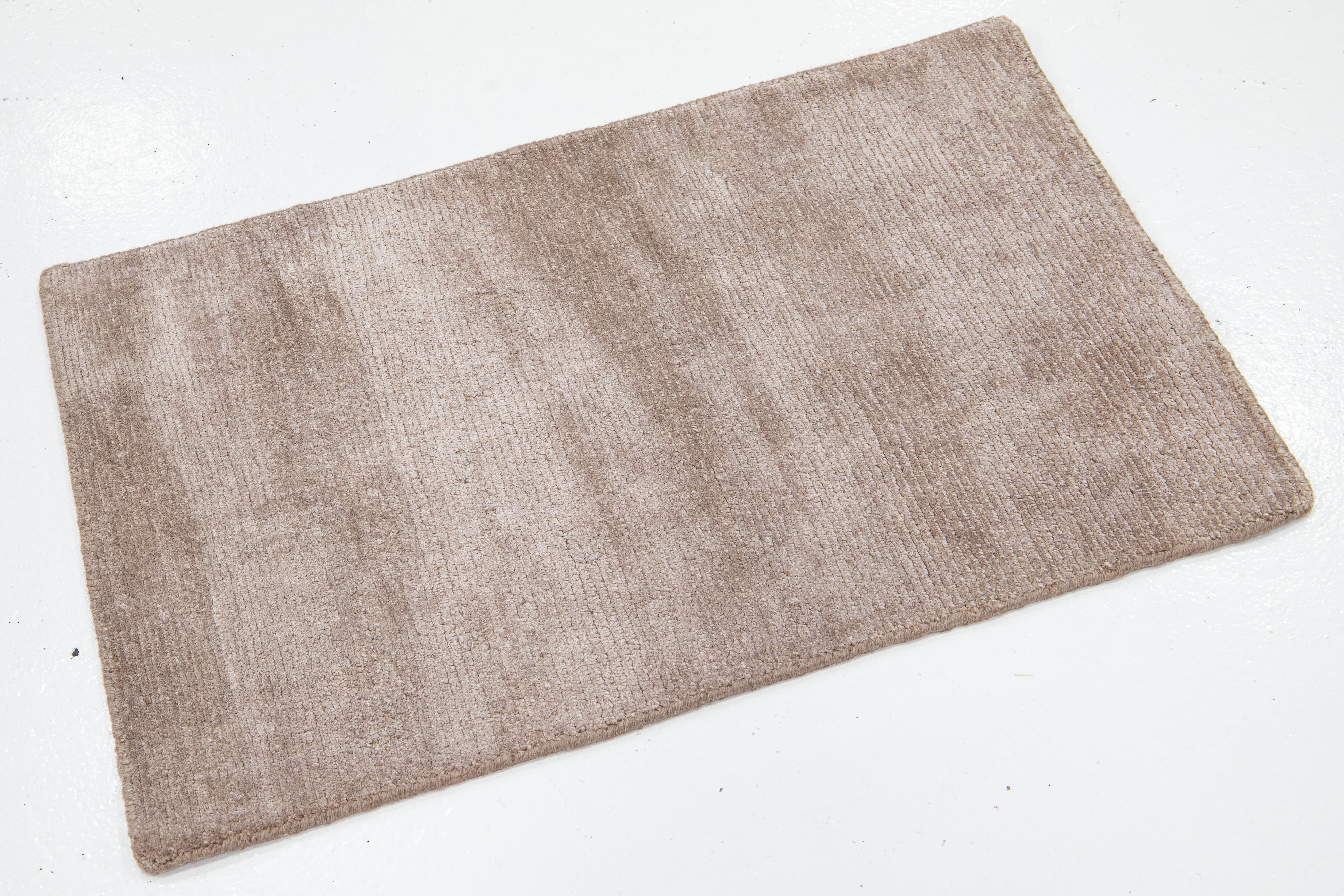 Moderno Tappeto in seta personalizzato Collection'S Modern Desert di Apadana in vendita