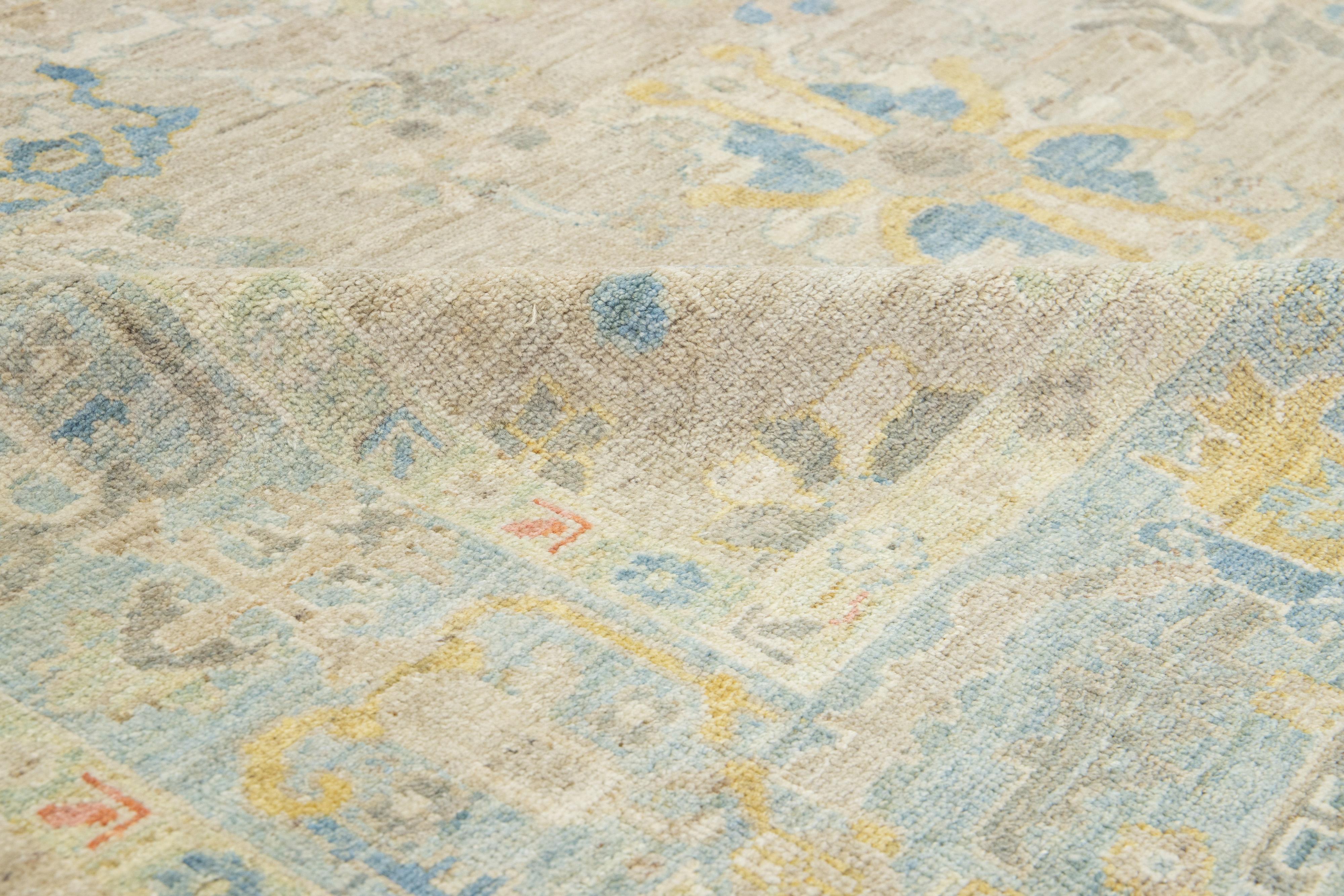 Tappeto in lana Sultanabad Rugs di Apadana dal design moderno e fatto a mano in beige. in vendita 2