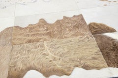 Tapis personnalisé moderne en cuir de vache véritable d'Apadana Earthy Neutrals