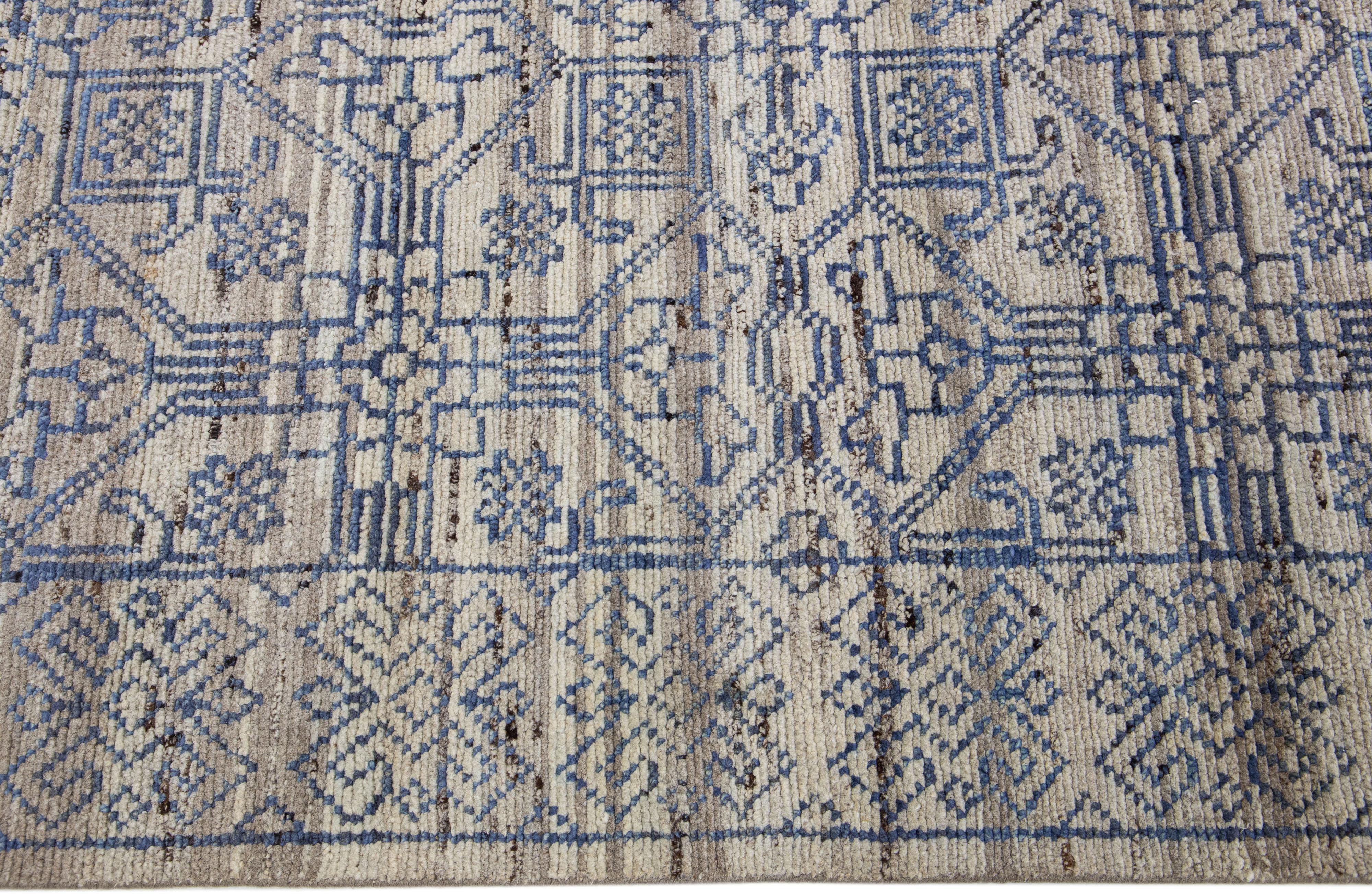 Apadana's Modern Geometric Indian Wool Rug Handmade in Gray For Sale 1