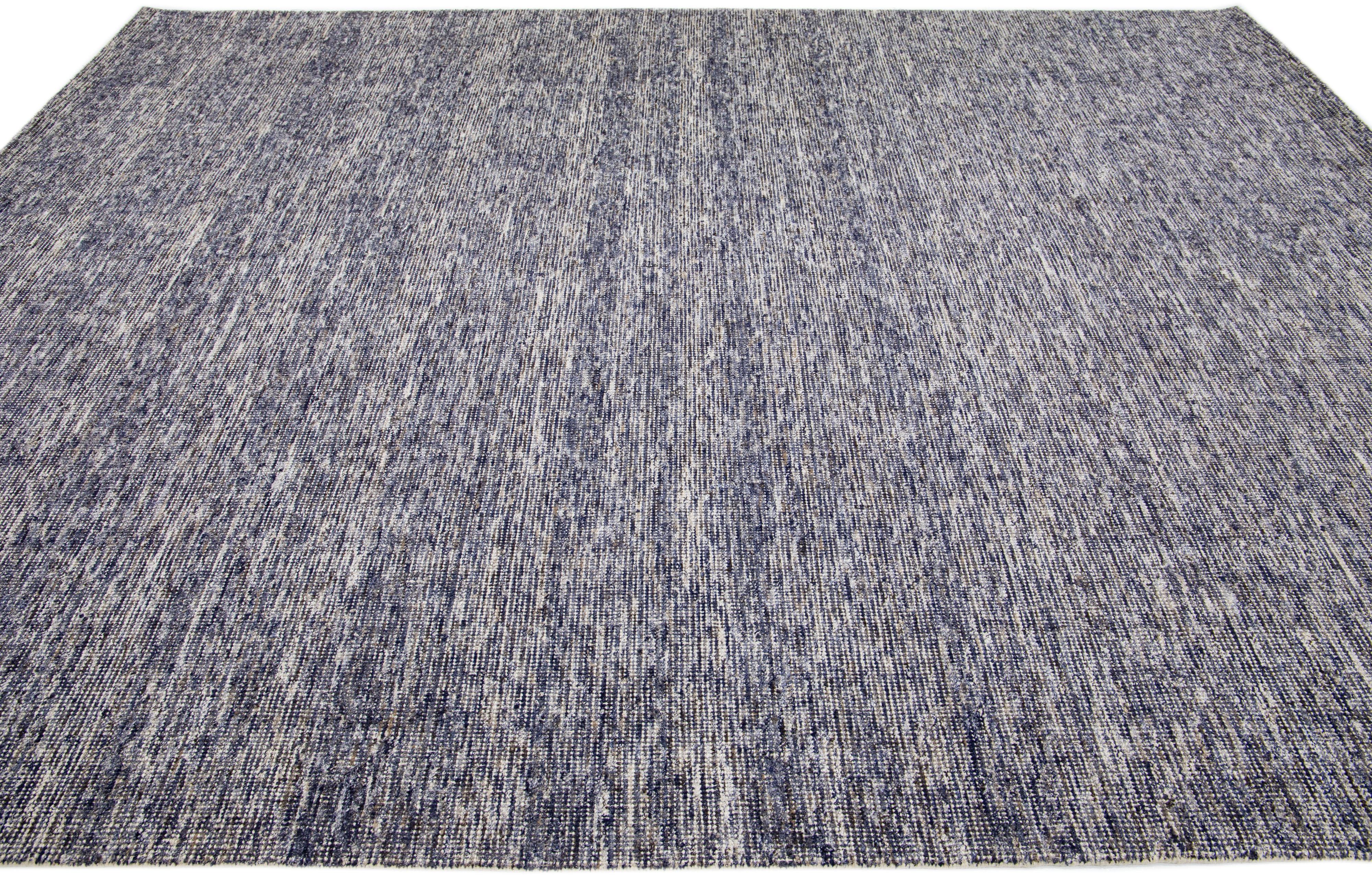 Indien Tapis indien moderne Apadana en laine taillée à la main en bleu  en vente