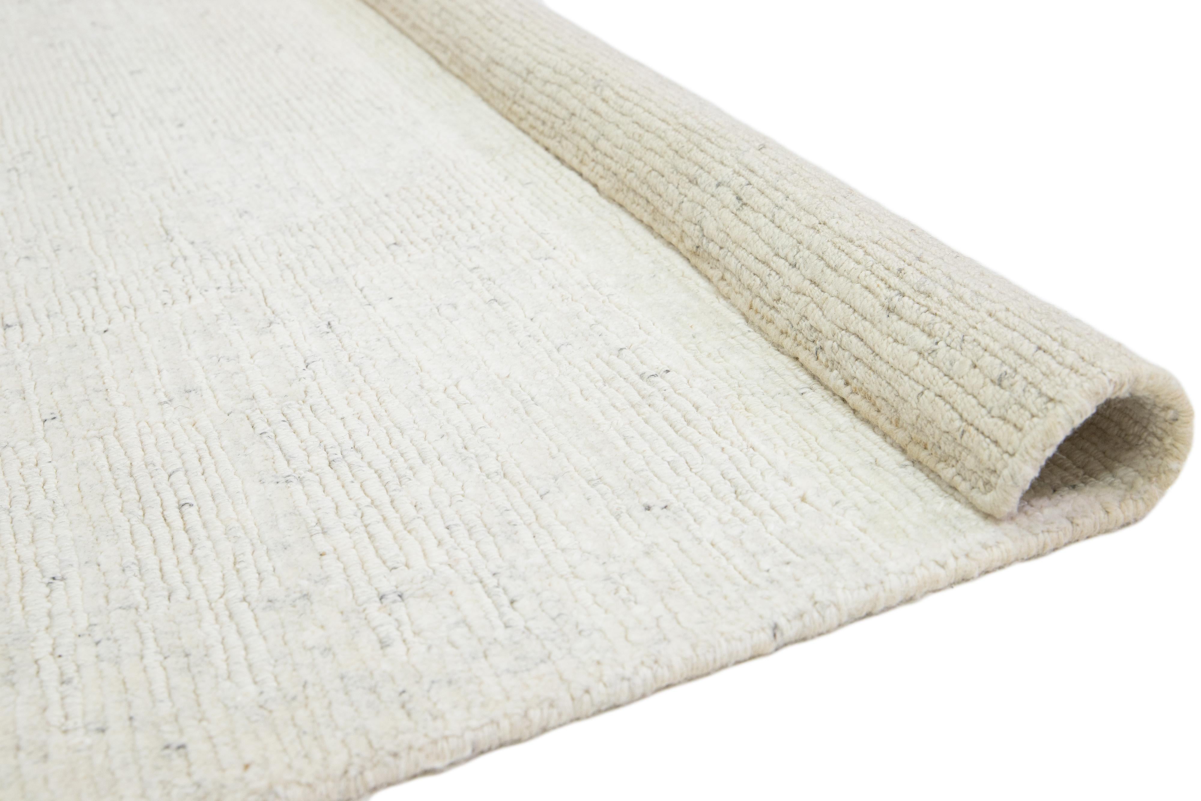 Indian Apadana's Modern Moroccan Style Wool Rug In Ivory Features a Minimalist Design For Sale