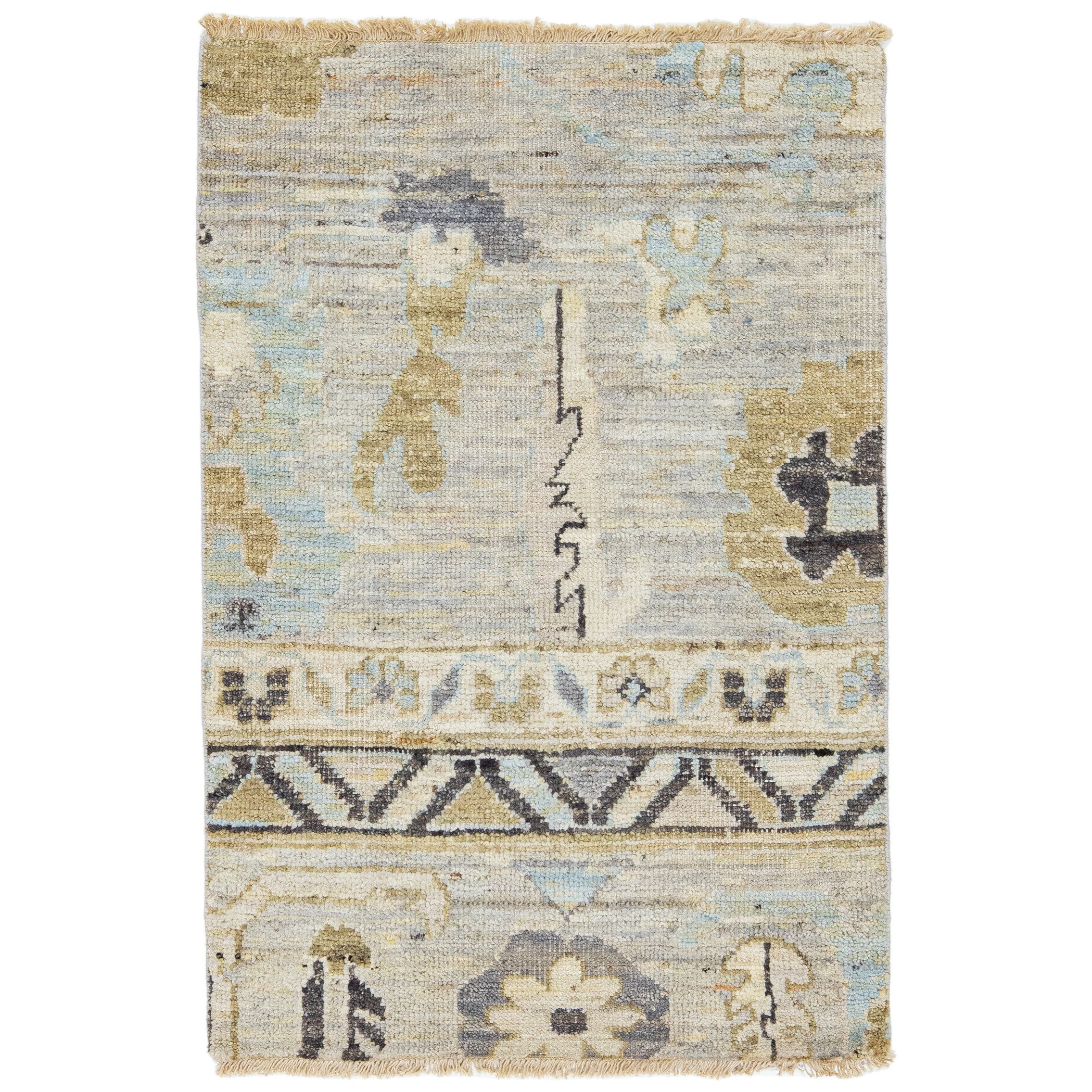 Alfombra moderna de lana hecha a mano en estilo Oushak azul y beige de Apadana