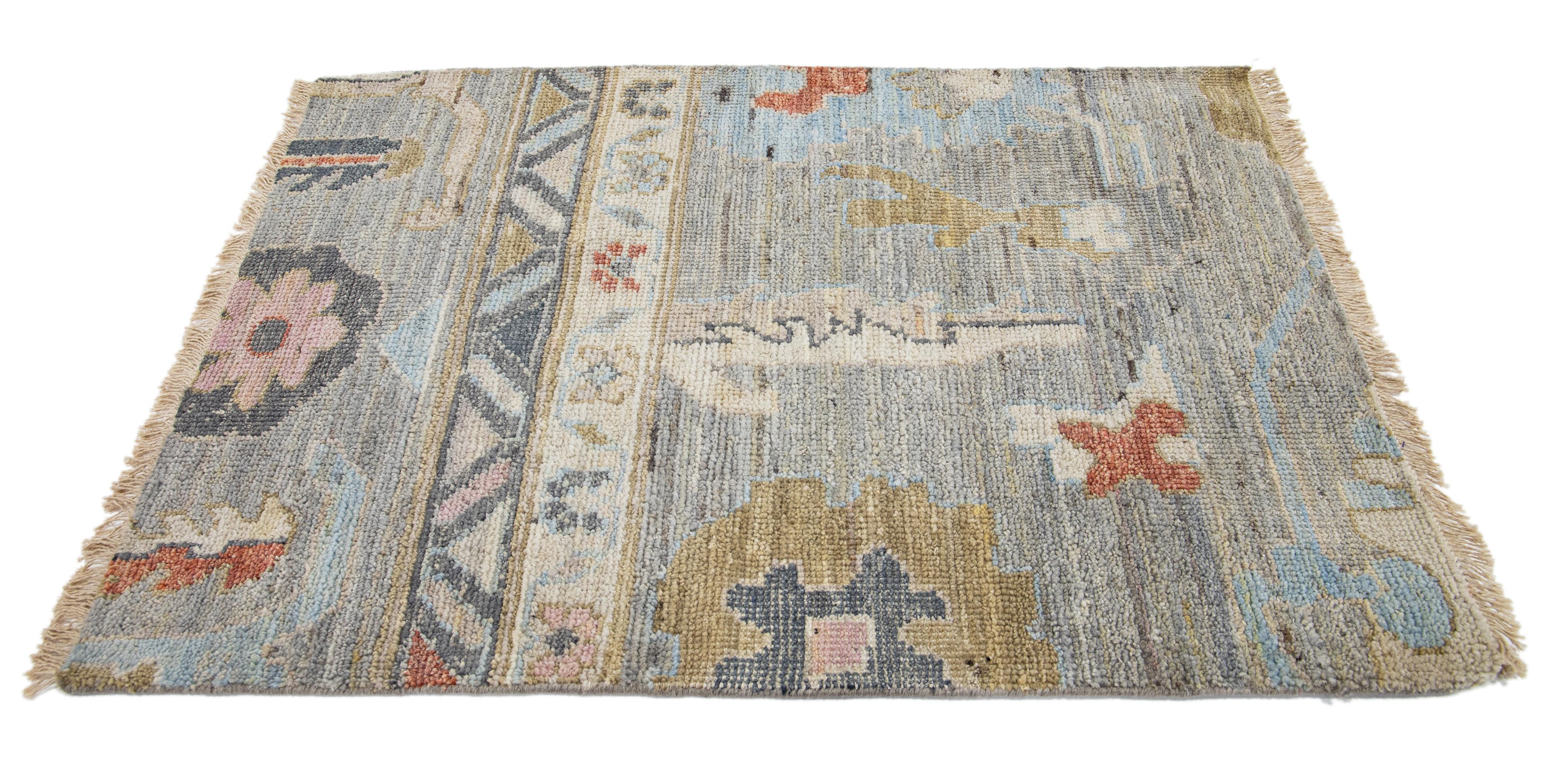 Tappeto in lana personalizzato Samsun Collection di Apadana. Dimensioni e colori personalizzati su ordinazione. 

Materiale: 100% lana 
Tecniche: Annodato a mano
Stile: Oushak moderno 
Tempi di consegna: Disponibile in circa 15-16 settimane 
Colori: