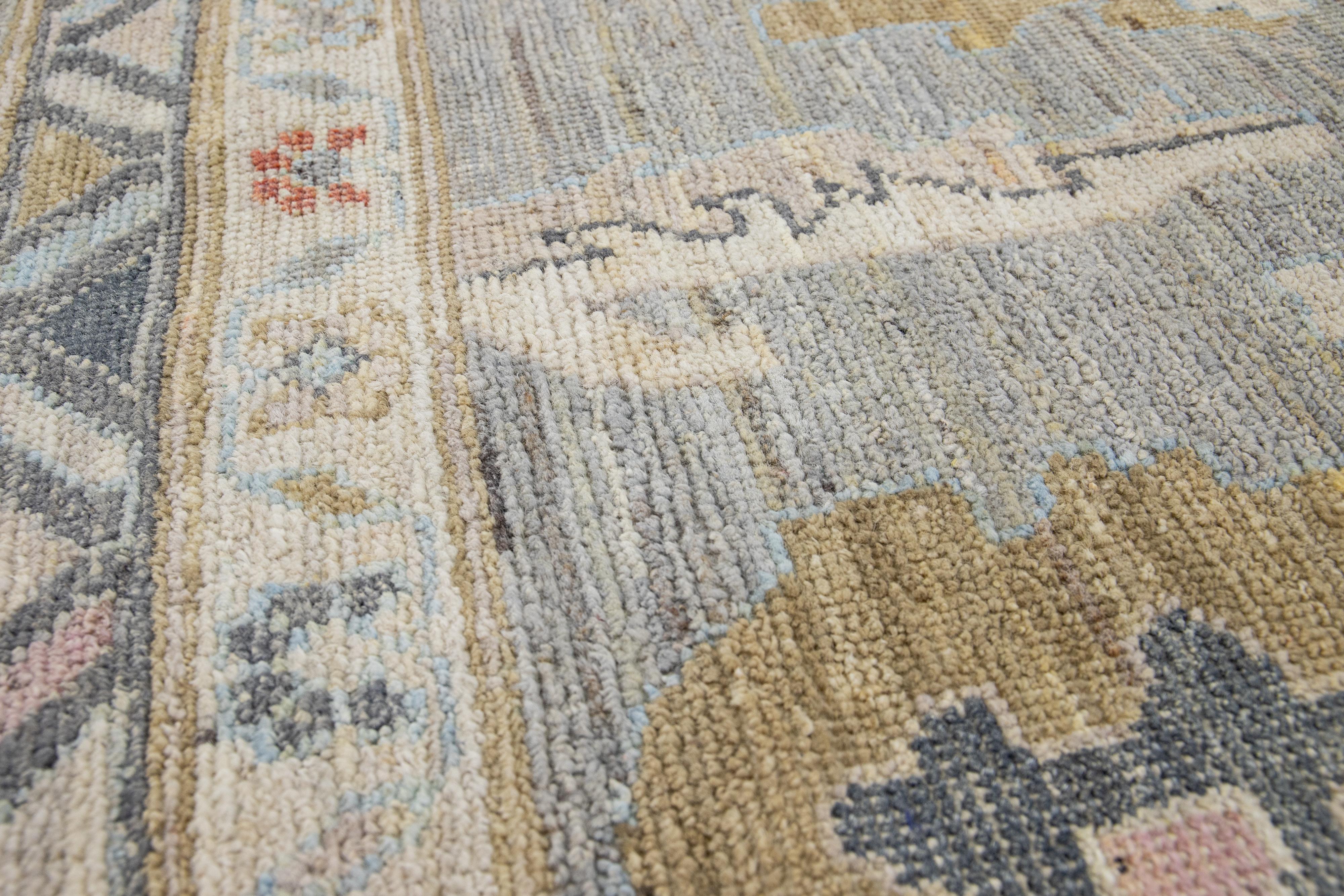 Tappeto di lana personalizzato fatto a mano multicolore in stile Oushak moderno di Apadana In condizioni Nuovo in vendita a Norwalk, CT