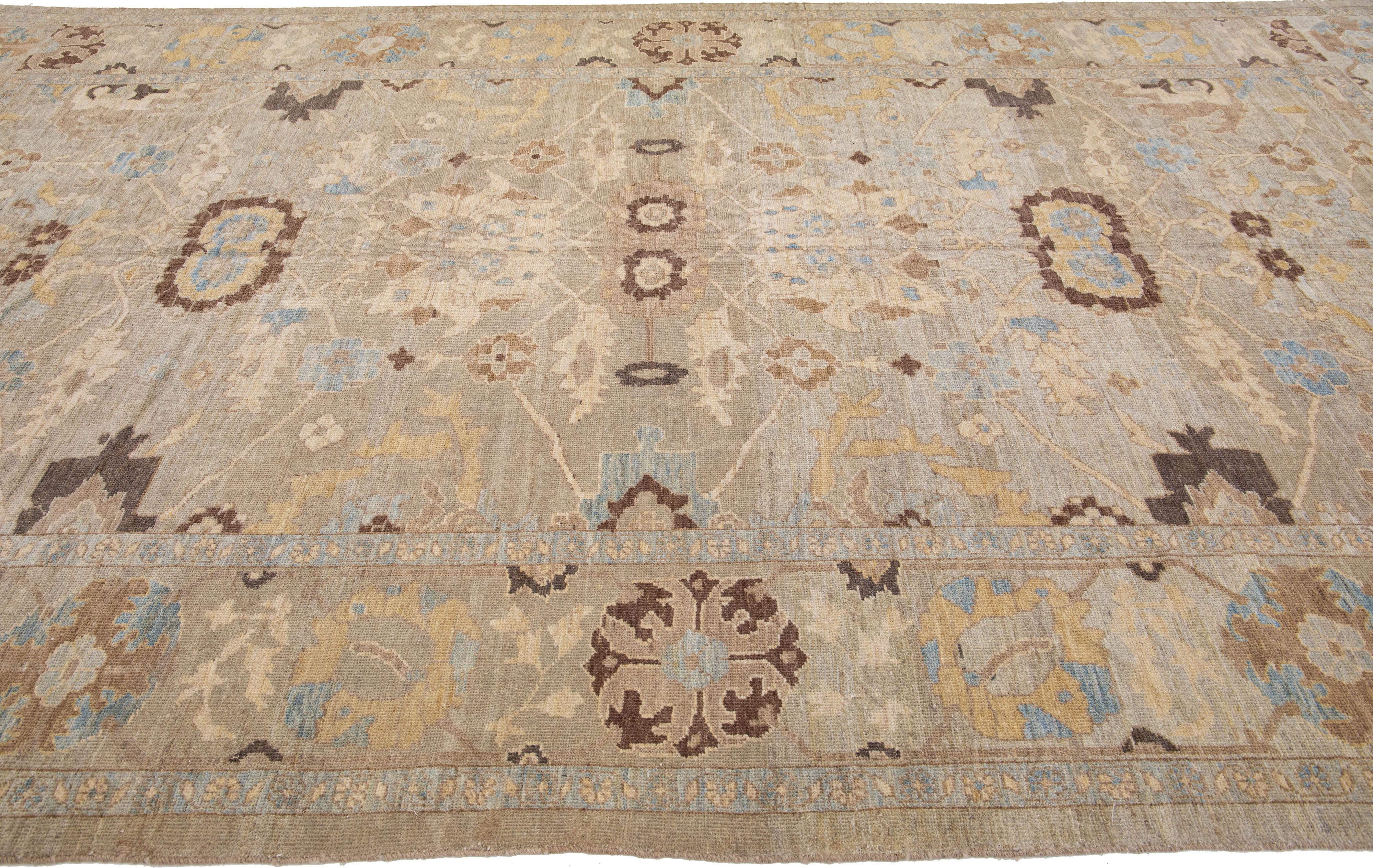 XXIe siècle et contemporain Tapis moderne persan Sultanabad en laine fabriqué à la main par Apadana. en vente