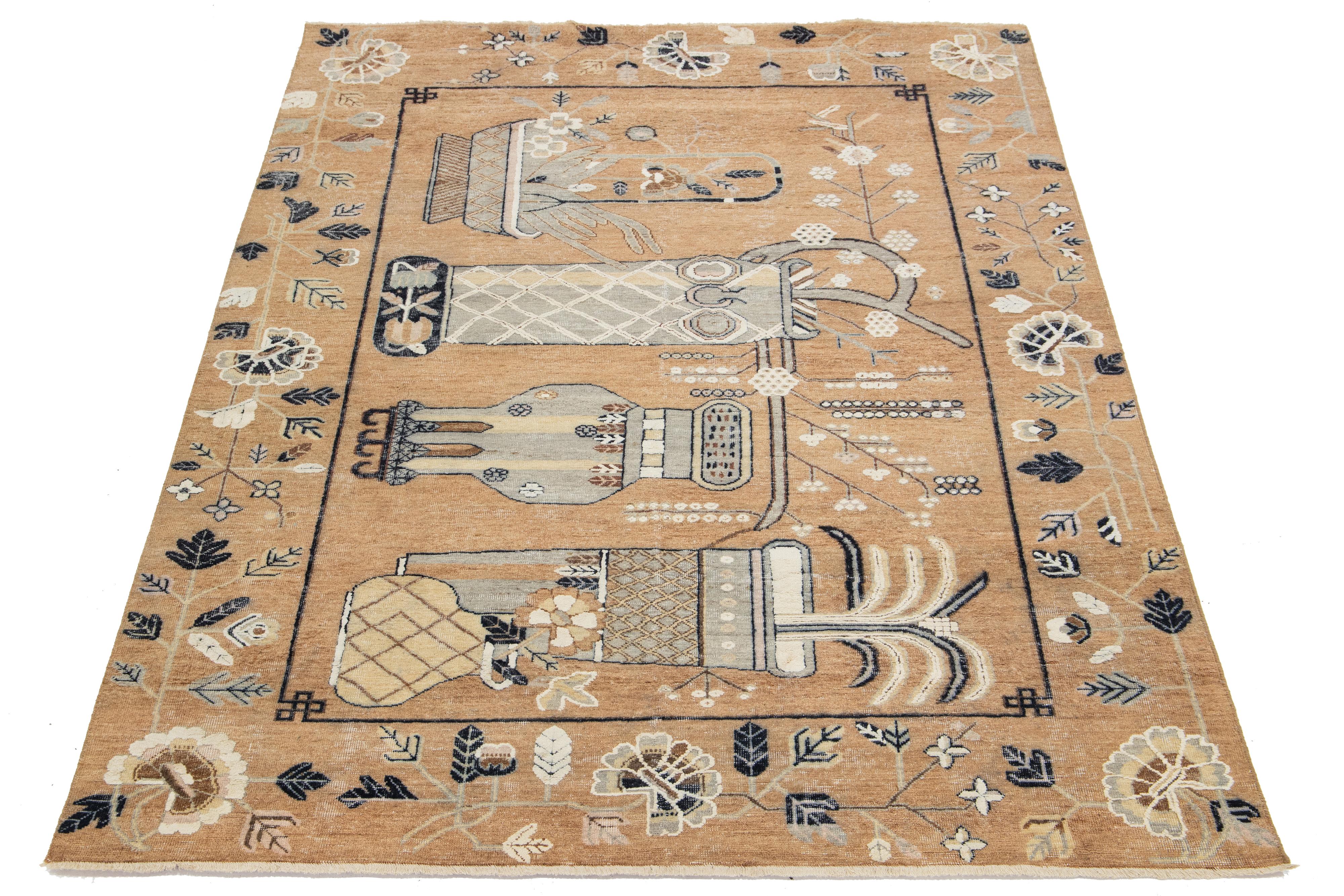 La linea Artisan di Apadana offre una rivisitazione dei tappeti antichi, offrendo un modo elegante per infondere un'estetica antica in qualsiasi spazio. Ogni tappeto di questa collezione è realizzato in modo unico, trasformando l'aspetto
