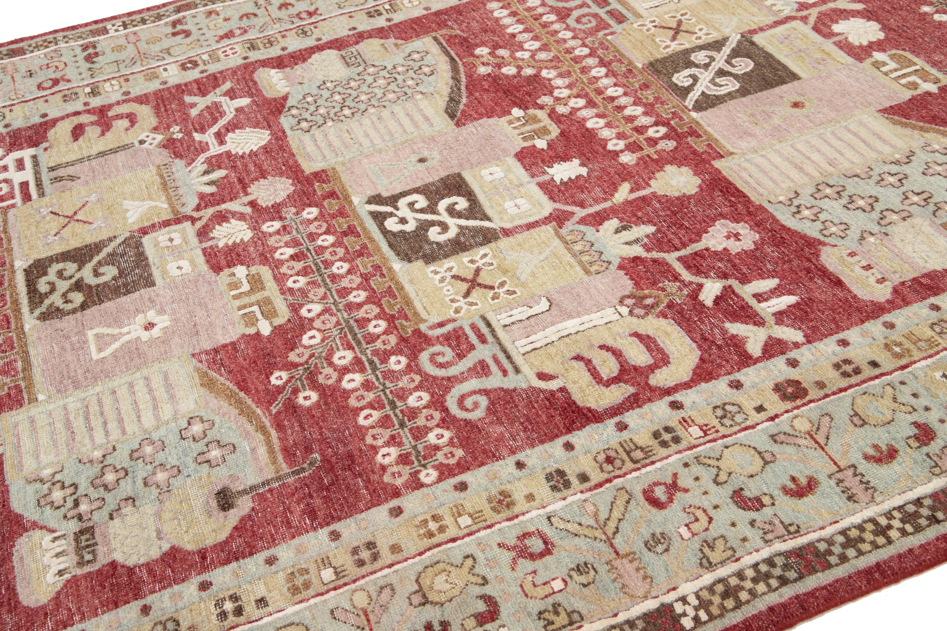 Apadana's Moderner handgefertigter indischer Wollteppich im Samarkand-Stil in Rot (Wolle) im Angebot