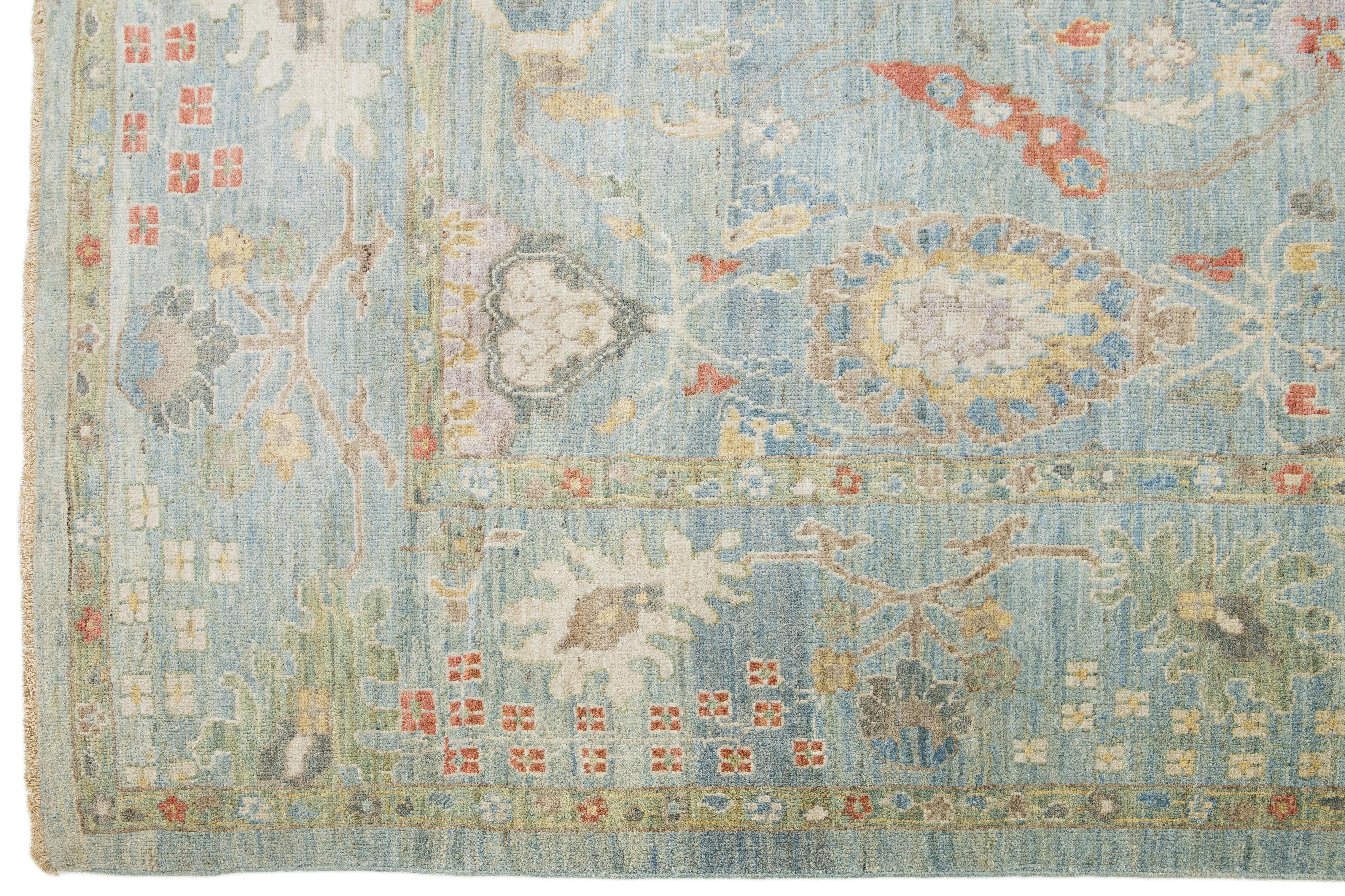 Apadana's Moderner Sultanabad Allover Designed Wollteppich Handgefertigt in Hellblau (Wolle) im Angebot