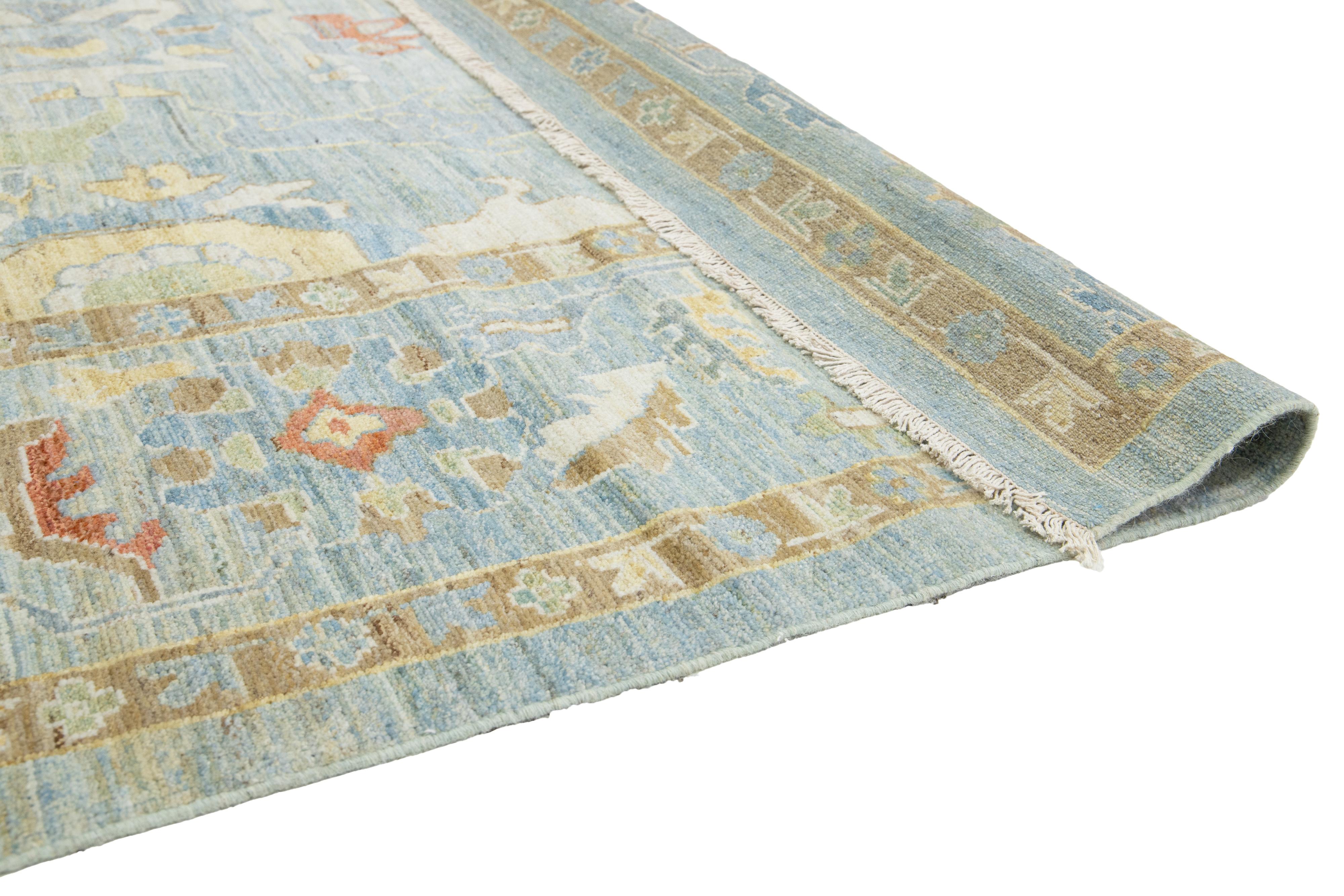 Apadana's Moderner quadratischer Sultanabad-Wollteppich in Blau, handgefertigt in Blau mit Blumenmuster im Zustand „Neu“ im Angebot in Norwalk, CT