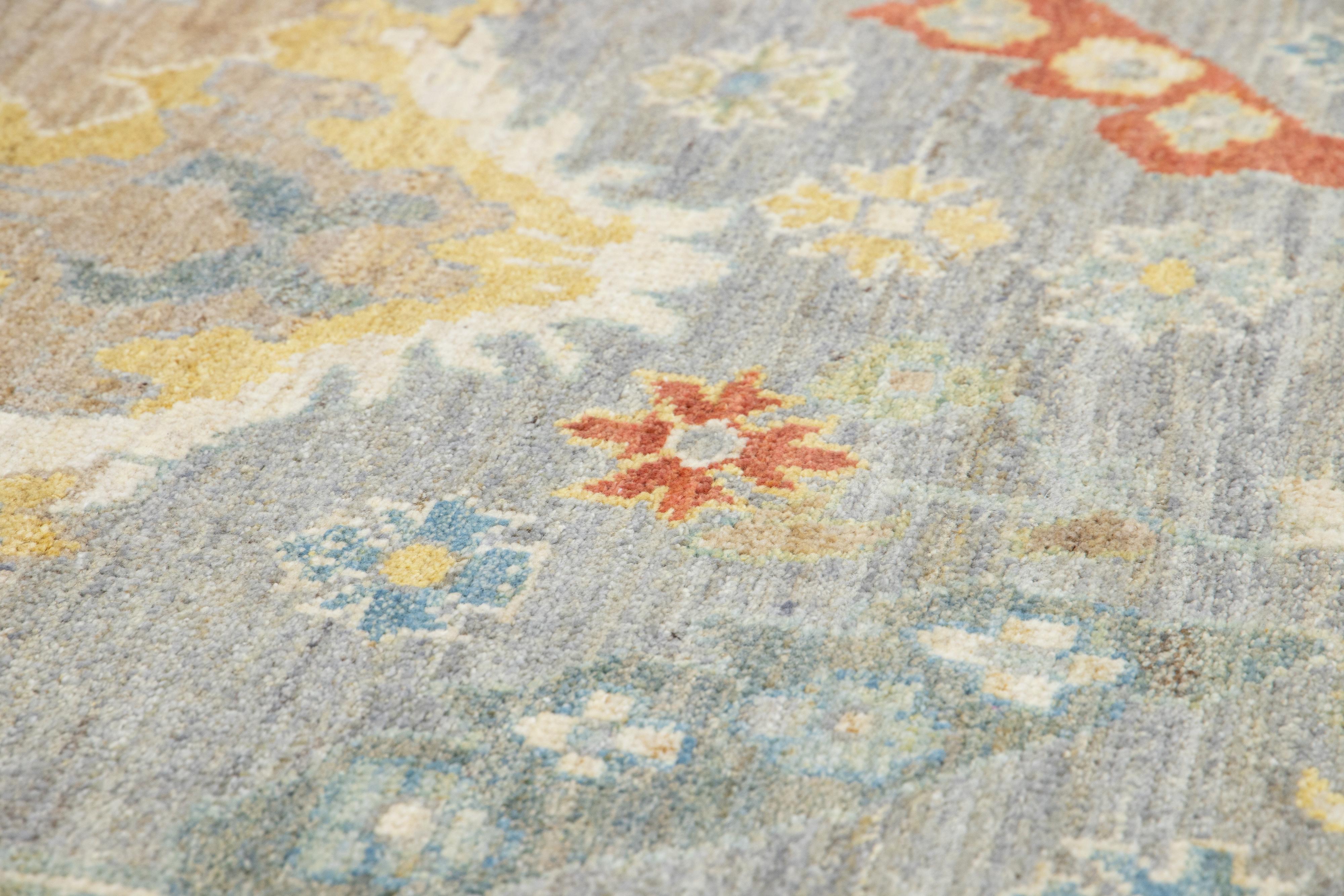 Apadana's Moderner Sultanabad-Wollteppich in Grau, handgefertigt in Grau mit Blumenmuster im Angebot 6