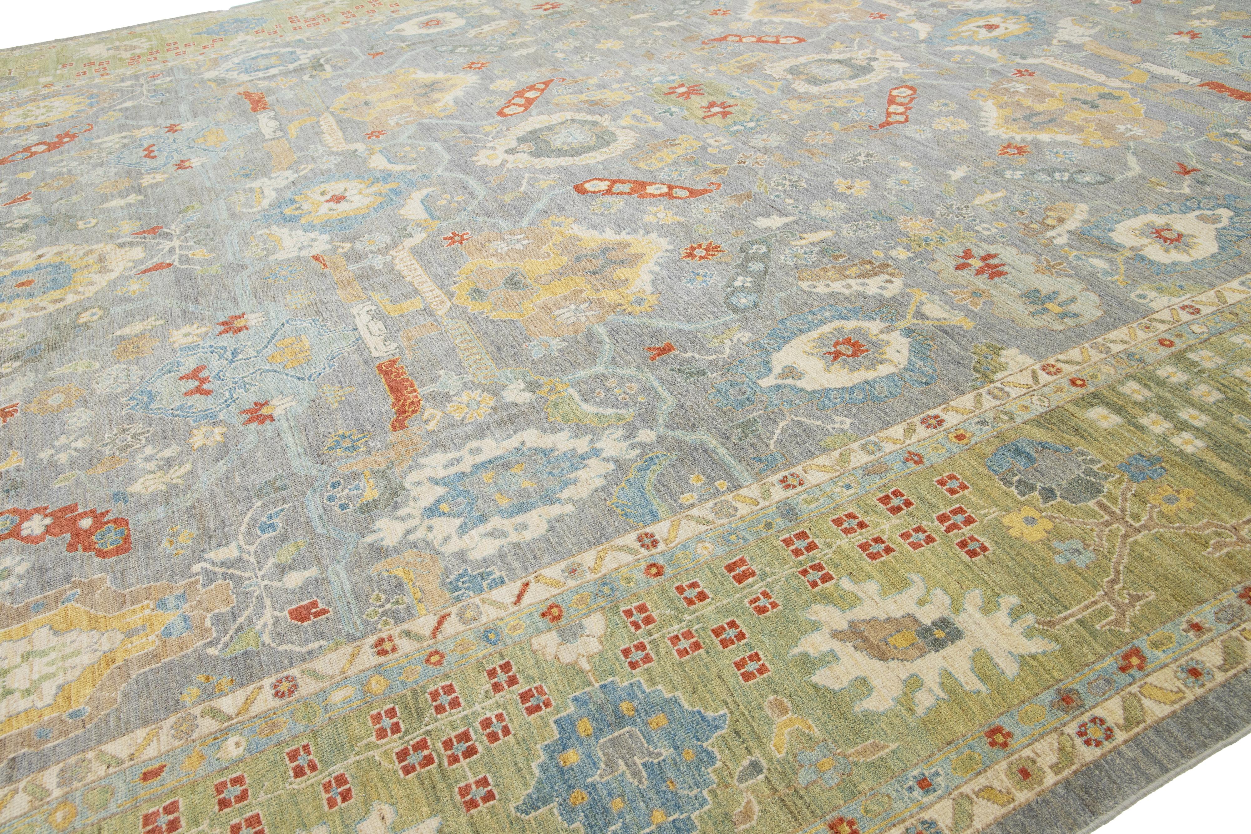 Apadana's Moderner Sultanabad-Wollteppich in Grau, handgefertigt in Grau mit Blumenmuster (Handgeknüpft) im Angebot