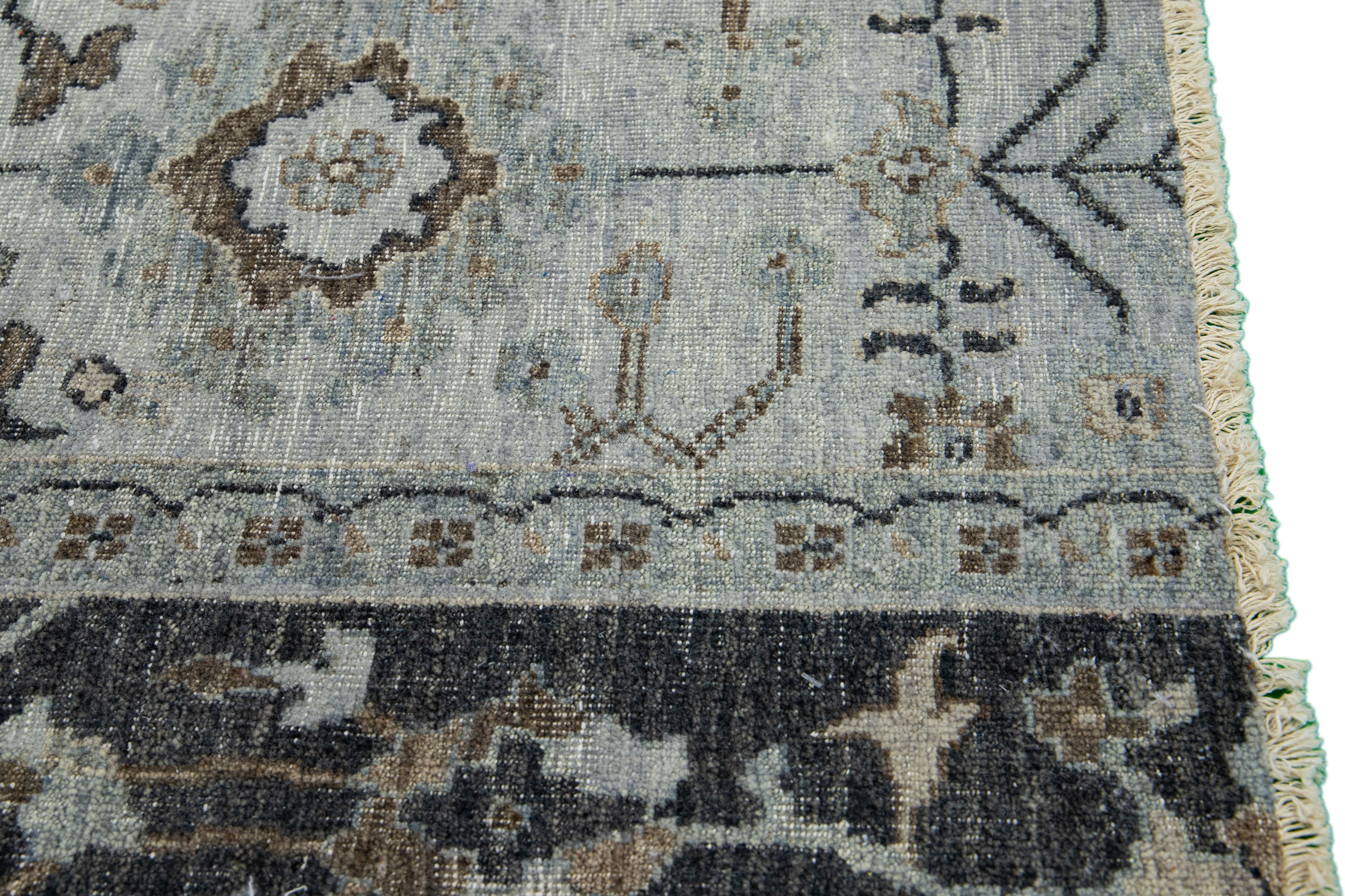 Islamico Tappeto di lana personalizzato Apadana in stile Tabriz moderno fatto a mano grigio/carbone in vendita