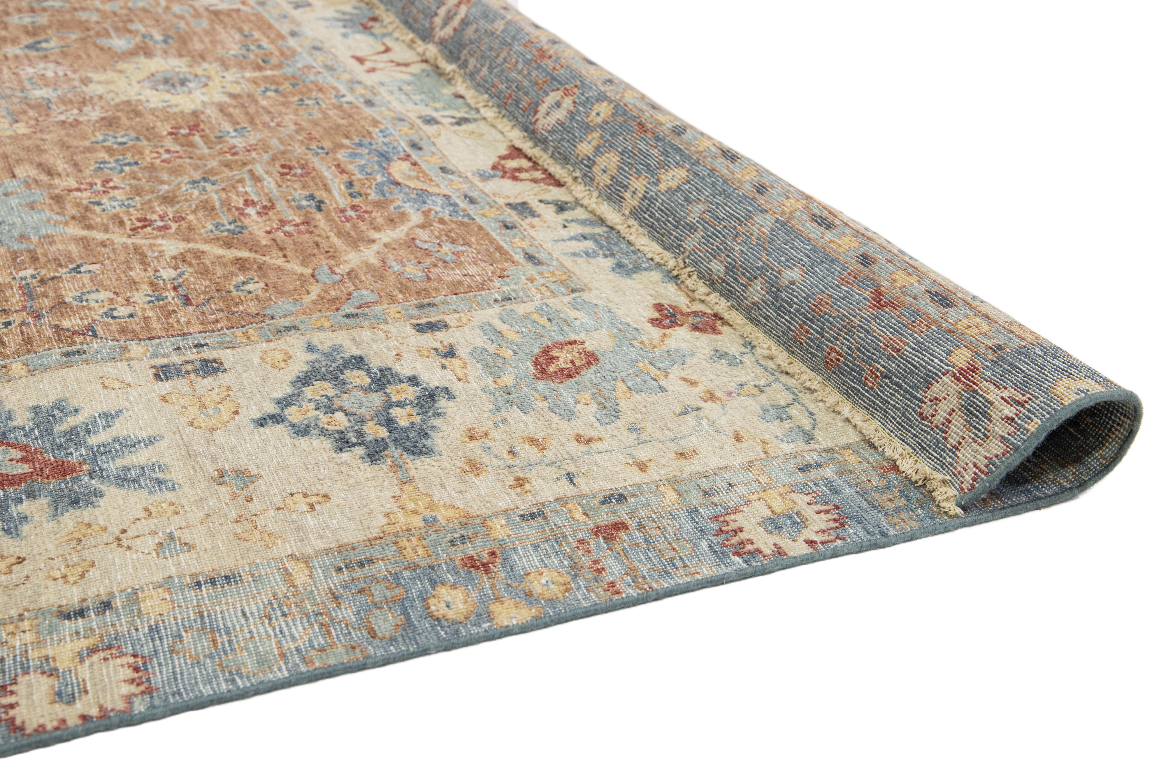 Apadana's Modern Tabriz Style Handmade Indian Wool Rug In Brown (Moderne) im Angebot