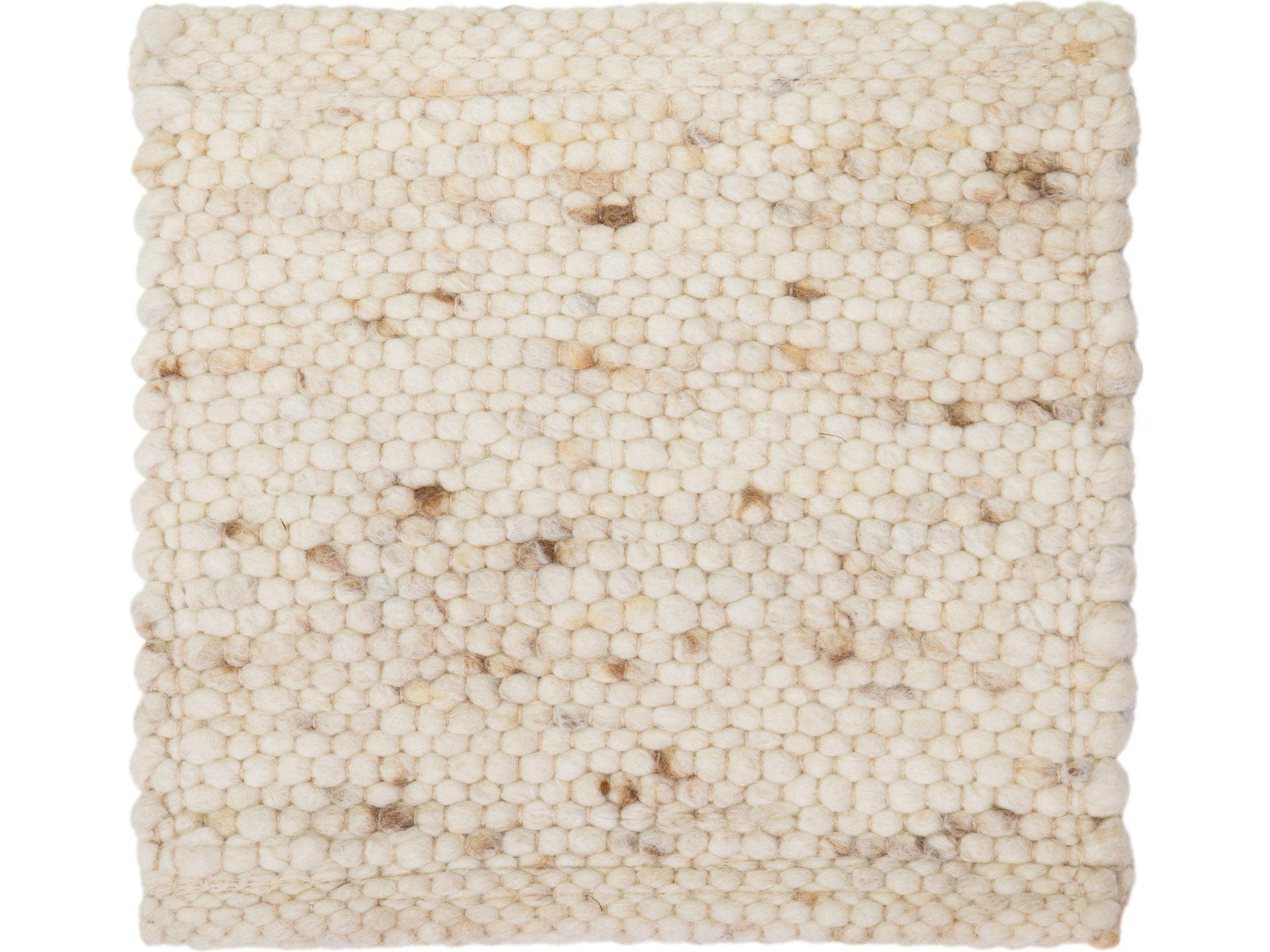 Apadana's Modern Texture Designed Custom Wool Rug (Moderne) im Angebot