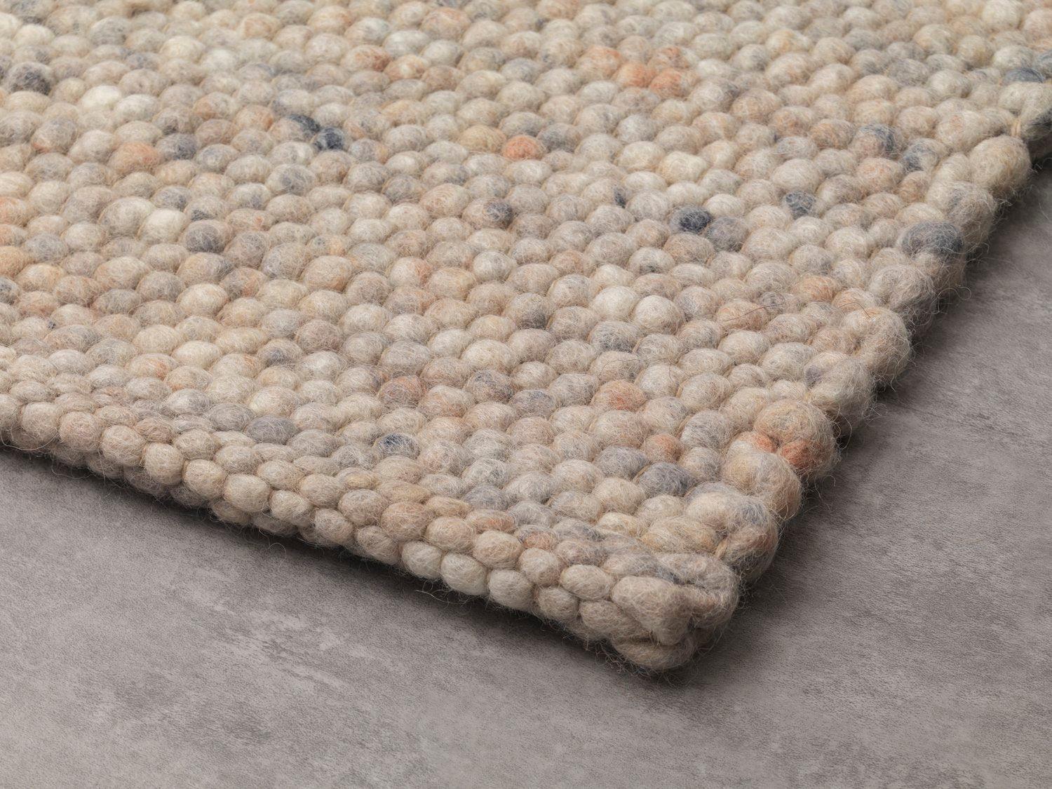 Apadana's Modern Texture Designed Custom Wool Rug (Indisch) im Angebot