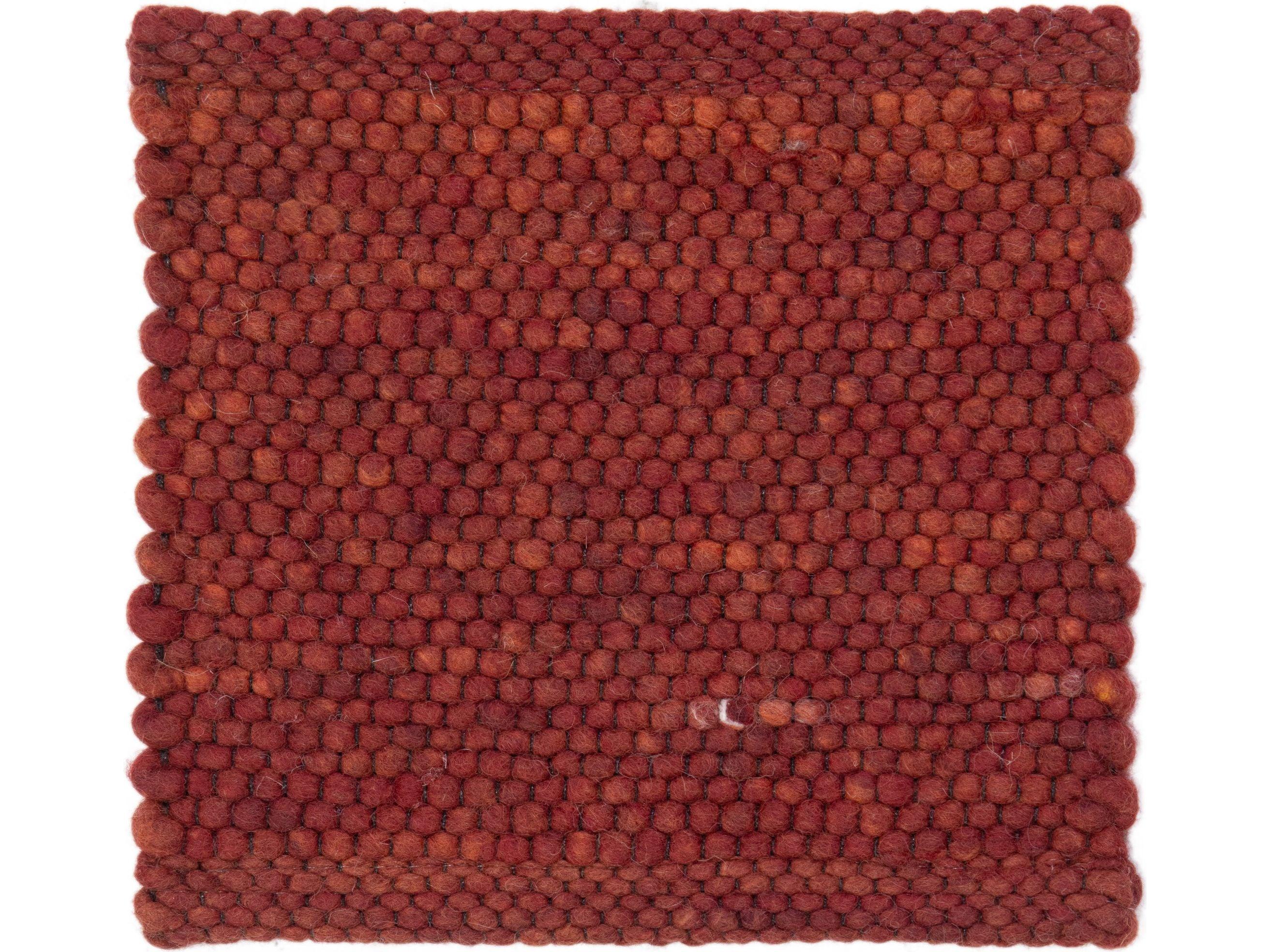 Apadana's Modern Texture Designed Custom Wool Rug In Red (Moderne) im Angebot
