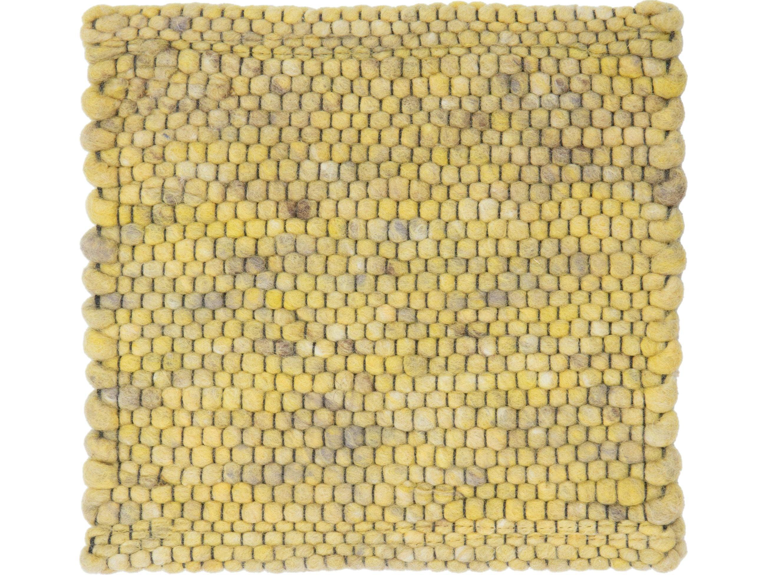Apadana's Modern Texture Designed Custom Wool Rug In Yellow (Moderne) im Angebot