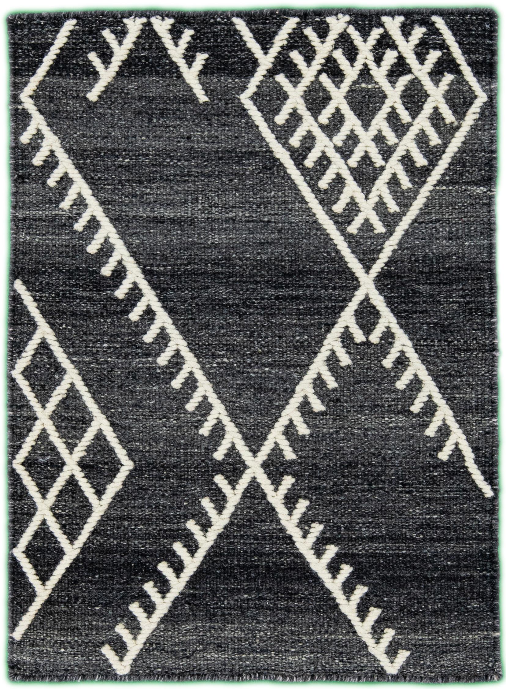 Apadana's Nantucket Collection Flatweave Custom Wool Rug In New Condition For Sale In Norwalk, CT