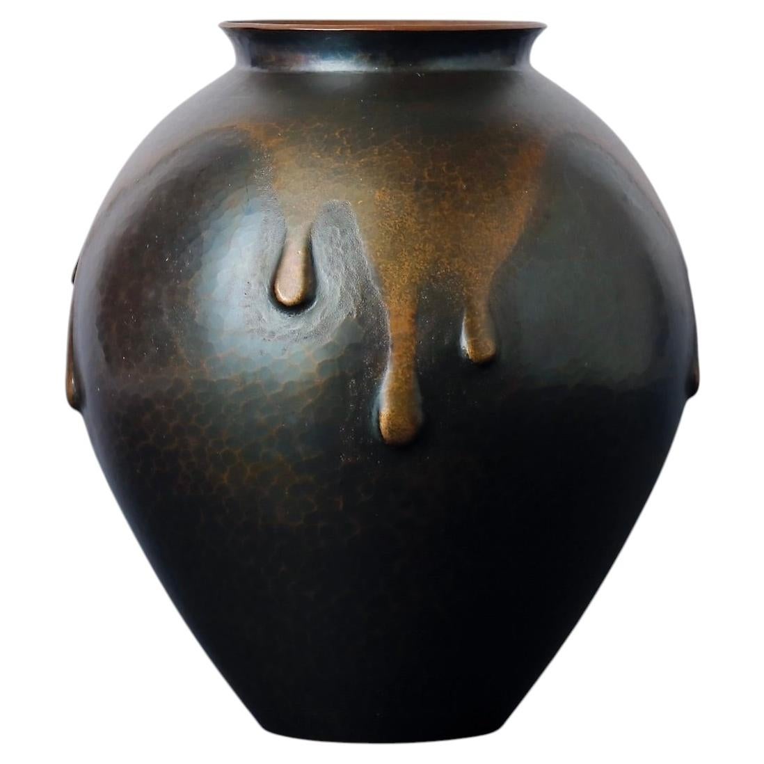 apanese Hand-Hammered Copper Vase by Gyokusendo, Tsuiki Copperware, Niigata