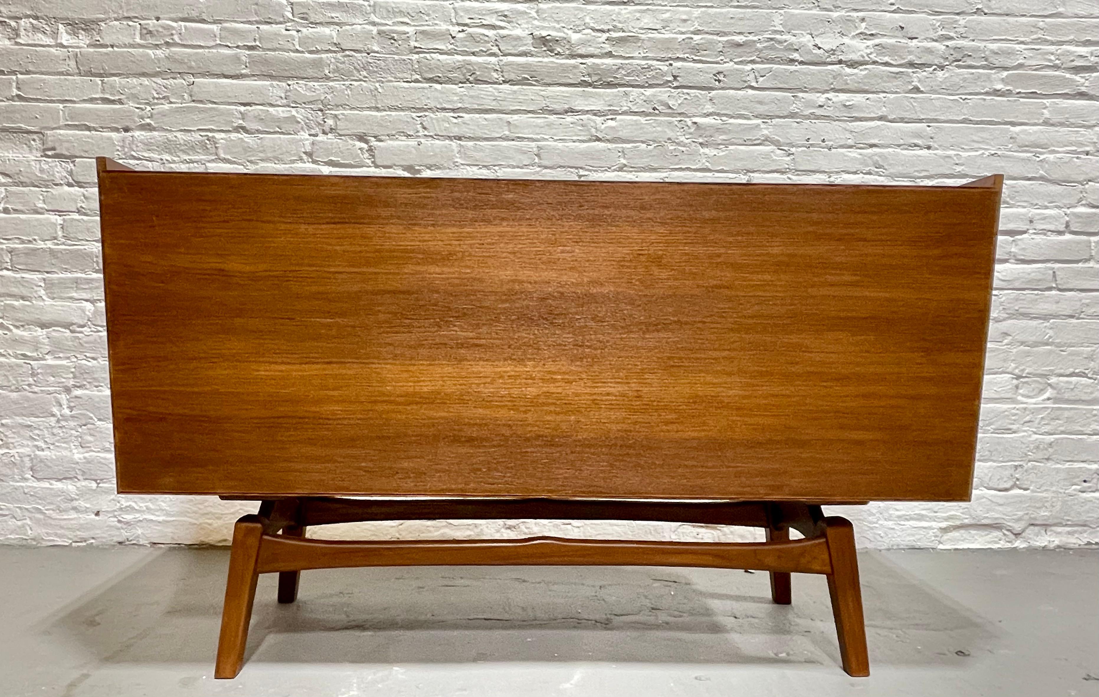 Apartment Sized Mid-Century Modern Styled Floating Teak Credenza / Sideboard For Sale 7