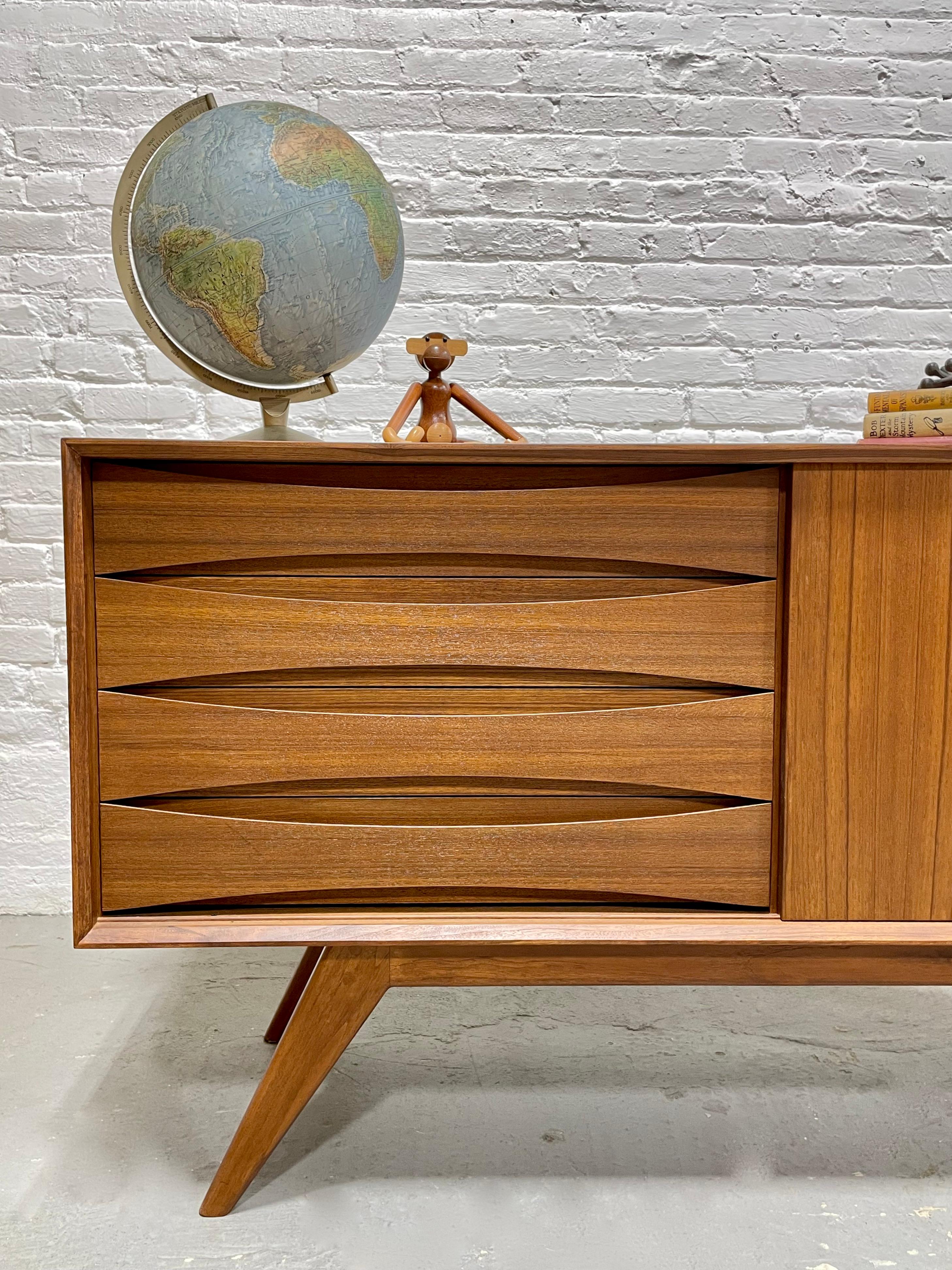 Apartment sized Mid Century MODERN styled Teak CREDENZA media stand For Sale 1