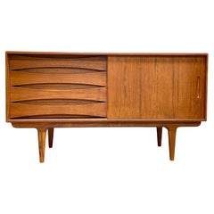 CREDENZA / Meuble multimédia en teck de taille d'appartement, style MODERNE du milieu du siècle dernier