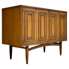 Apartment sized Mid Century Modern Walnut Jr. CREDENZA Broyhill's SCULPTRA Line
