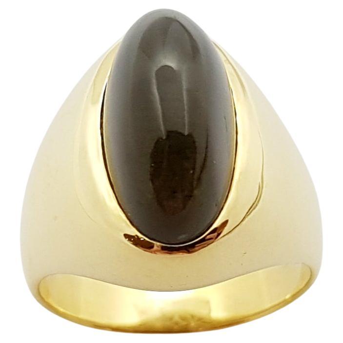 Apatite Cat's Eye Ring Set in 18 Karat Gold Settings For Sale