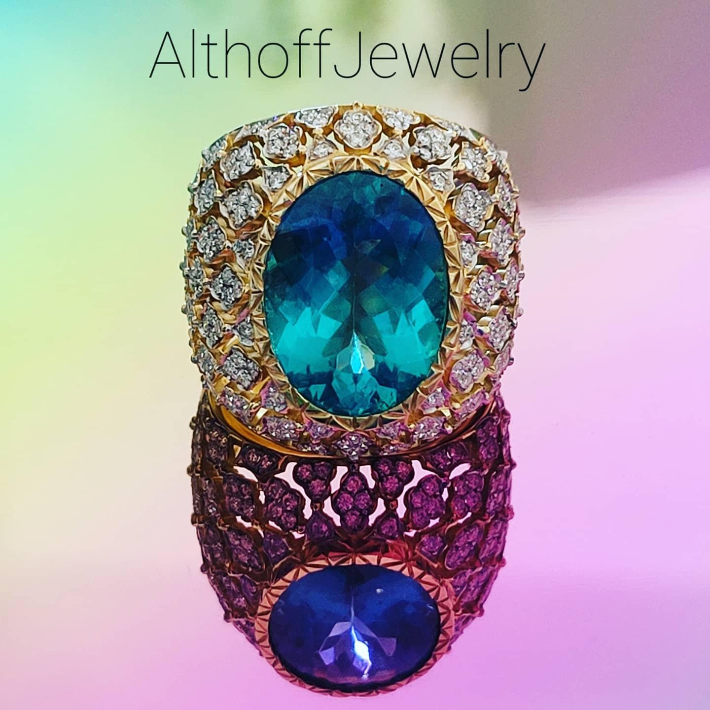 Apatite Paraiba Cocktail Ring in 18 Karat Gold and Diamonds in Special Setting 1