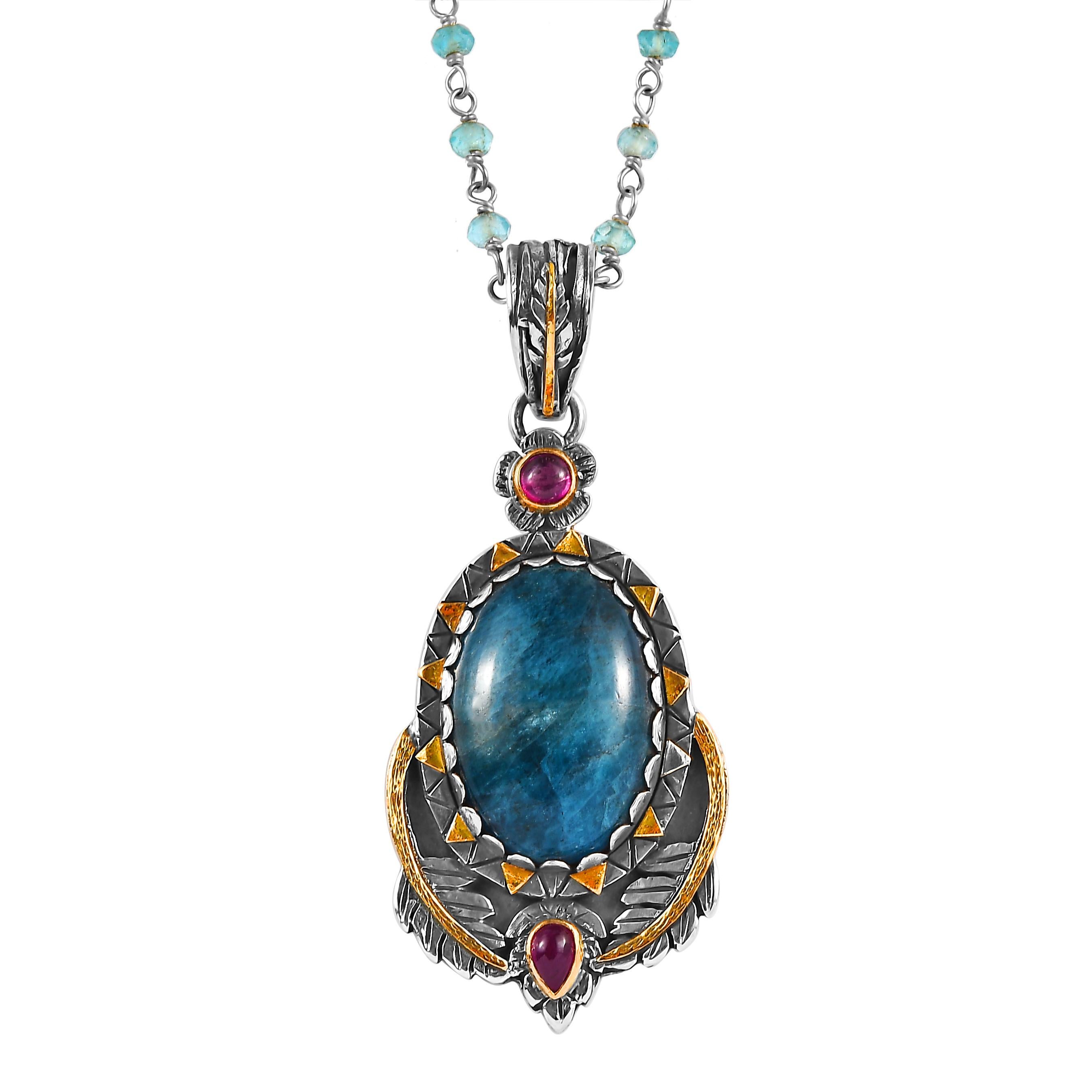 Emma Chapman Ciondolo in apatite e rubino in oro giallo e argento In condizioni Nuovo in vendita a Frome, Somerset