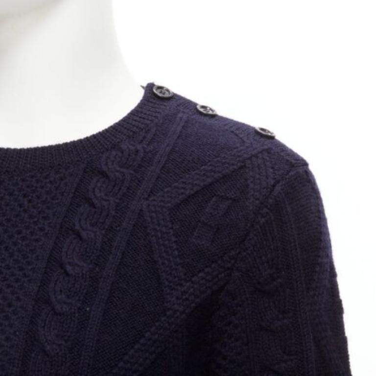 APC 100% lana azul marino pescador cable de punto cuello redondo suéter de manga larga S
Referencia: JSLE/A00042
Marca: A.P.C.
Material: Lana
Color: Azul marino
Patrón: Sólido
Cierre: Pullover
Detalles adicionales: Punto de cable en la espalda y la