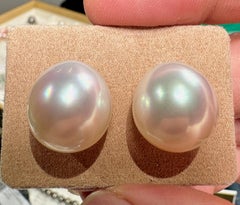 APC Drop Pair South Sea Pearl from Paspaley