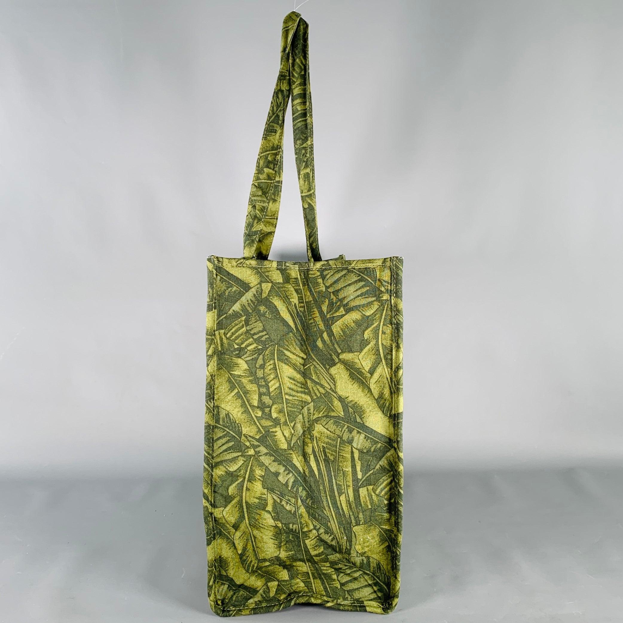A.P.C. Green Black Tropical Leaves Baumwolltasche aus Segeltuch im Zustand „Gut“ in San Francisco, CA
