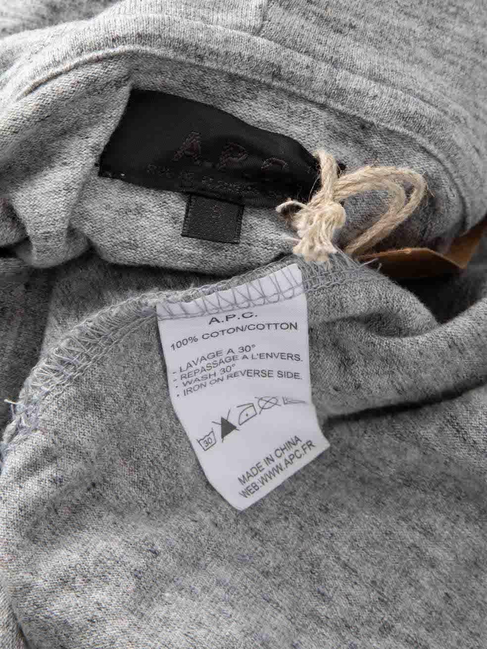 A.P.C. Robe-pull à capuche avec logo gris, taille S Pour femmes en vente