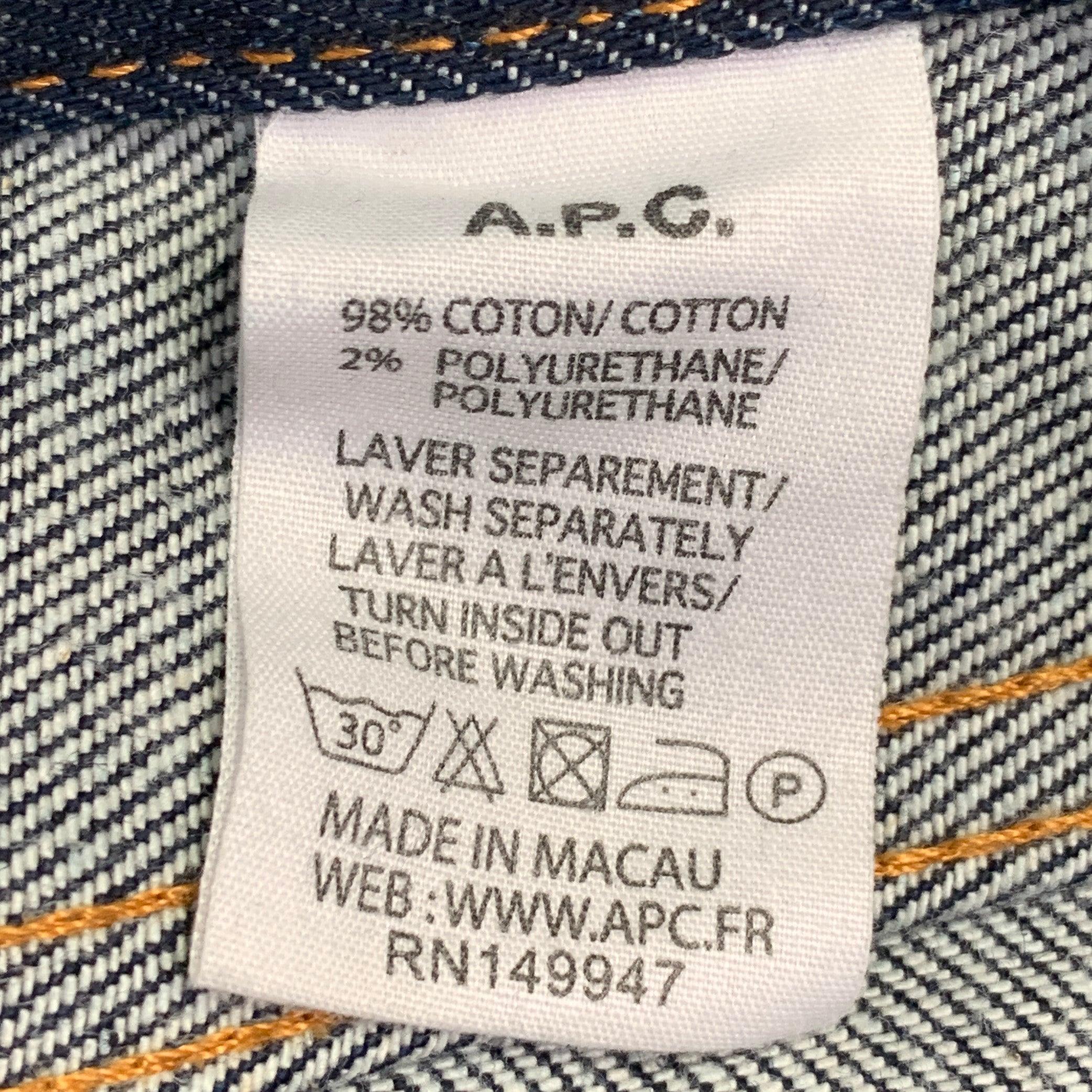 A.P.C. taglia 32 Jeans indaco in twill misto cotone con cuciture a contrasto, dritti e a cinque tasche. In condizioni ottime in vendita a San Francisco, CA