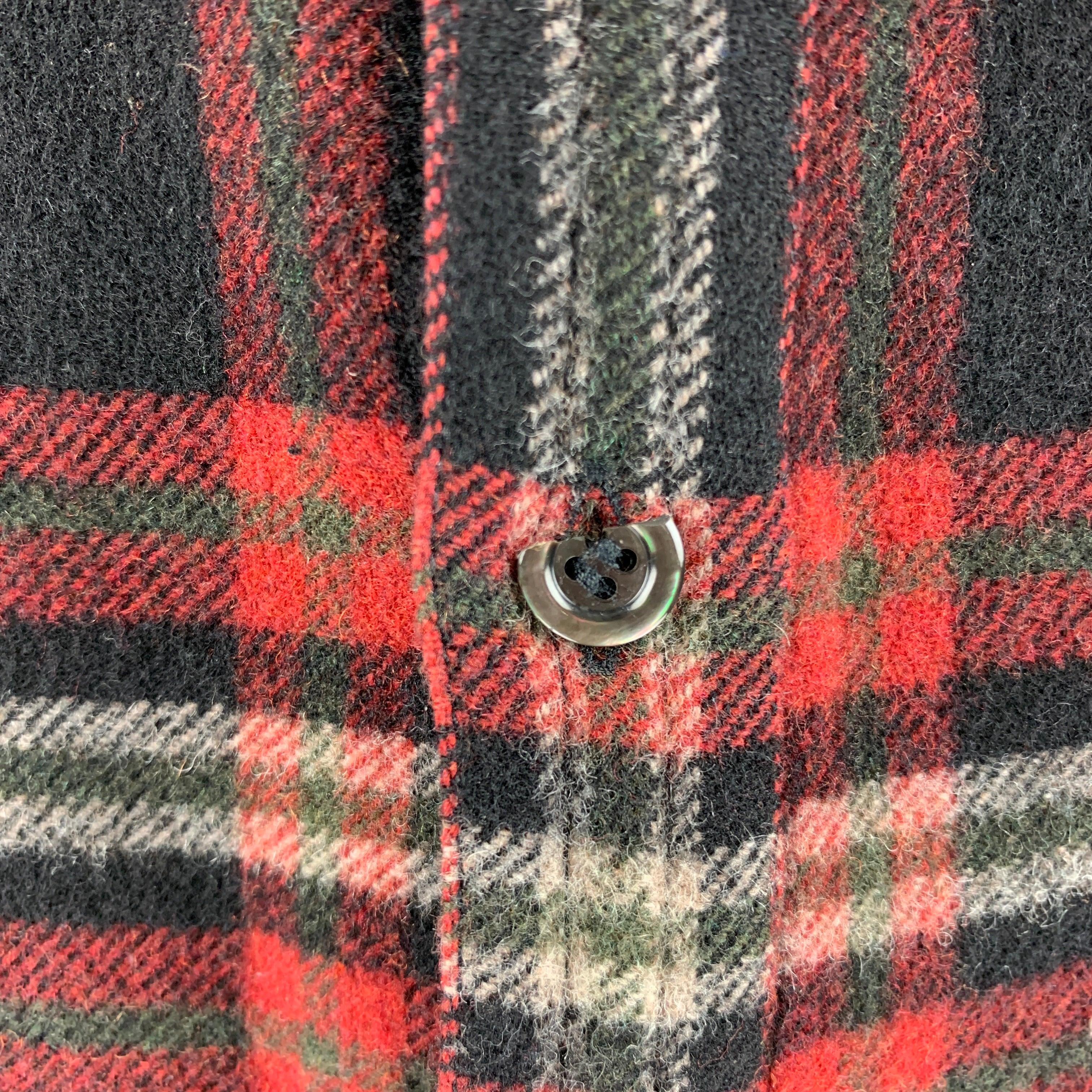 A.P.C. Taille L Chemise à manches longues en nylon et laine à carreaux multicolores noirs en vente 1