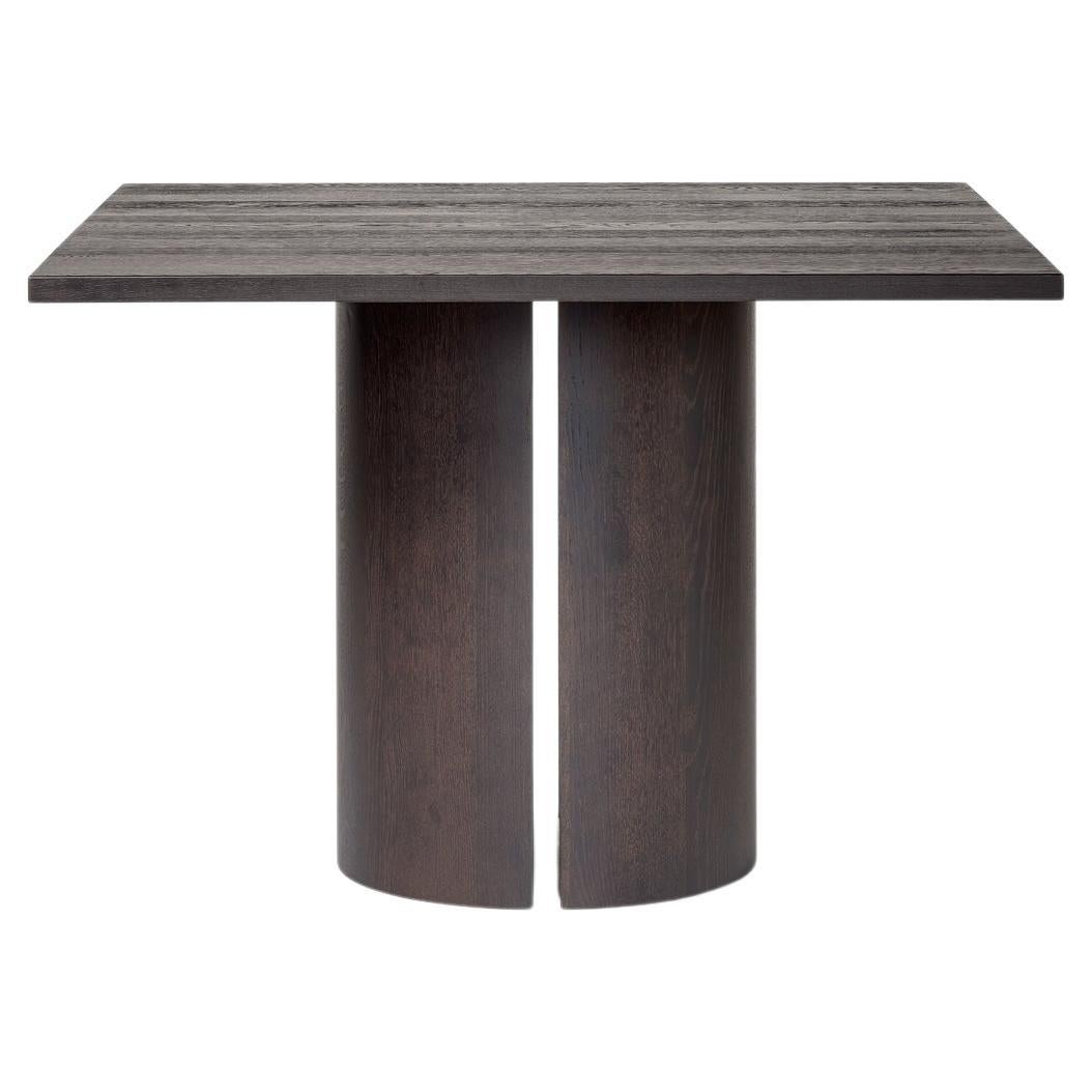 Aperta C1 120 Table de salle à manger carrée en noyer américain par Mokko Amsterdam