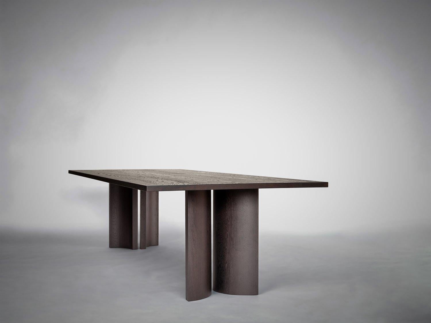 Néerlandais Aperta C3 280 Table de salle à manger rectangulaire en noyer américain par Mokko Amsterdam en vente