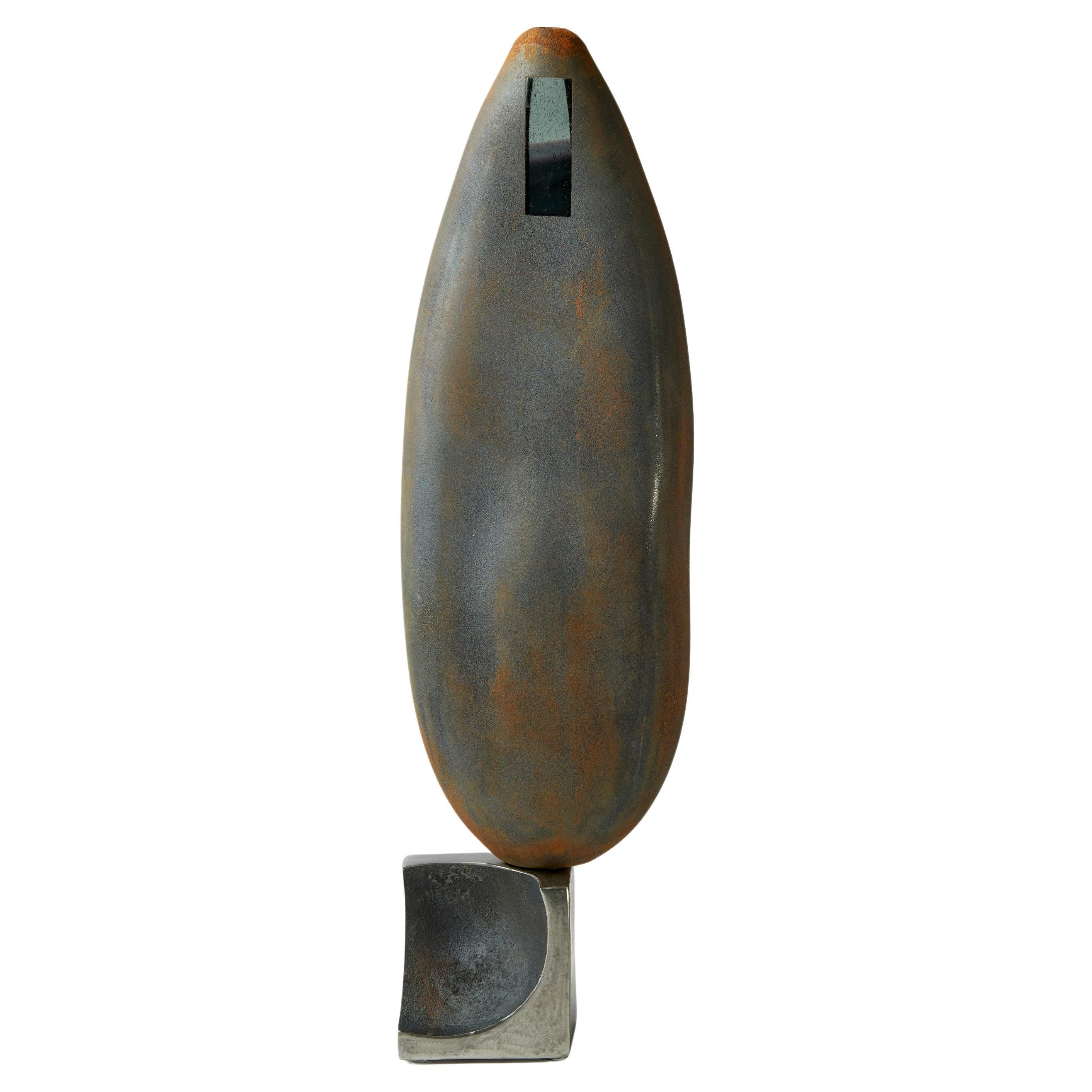 Apertura Stone Grey 07, Skulptur aus rostfarbenem und grauem Glas und Stahl von Jon Lewis