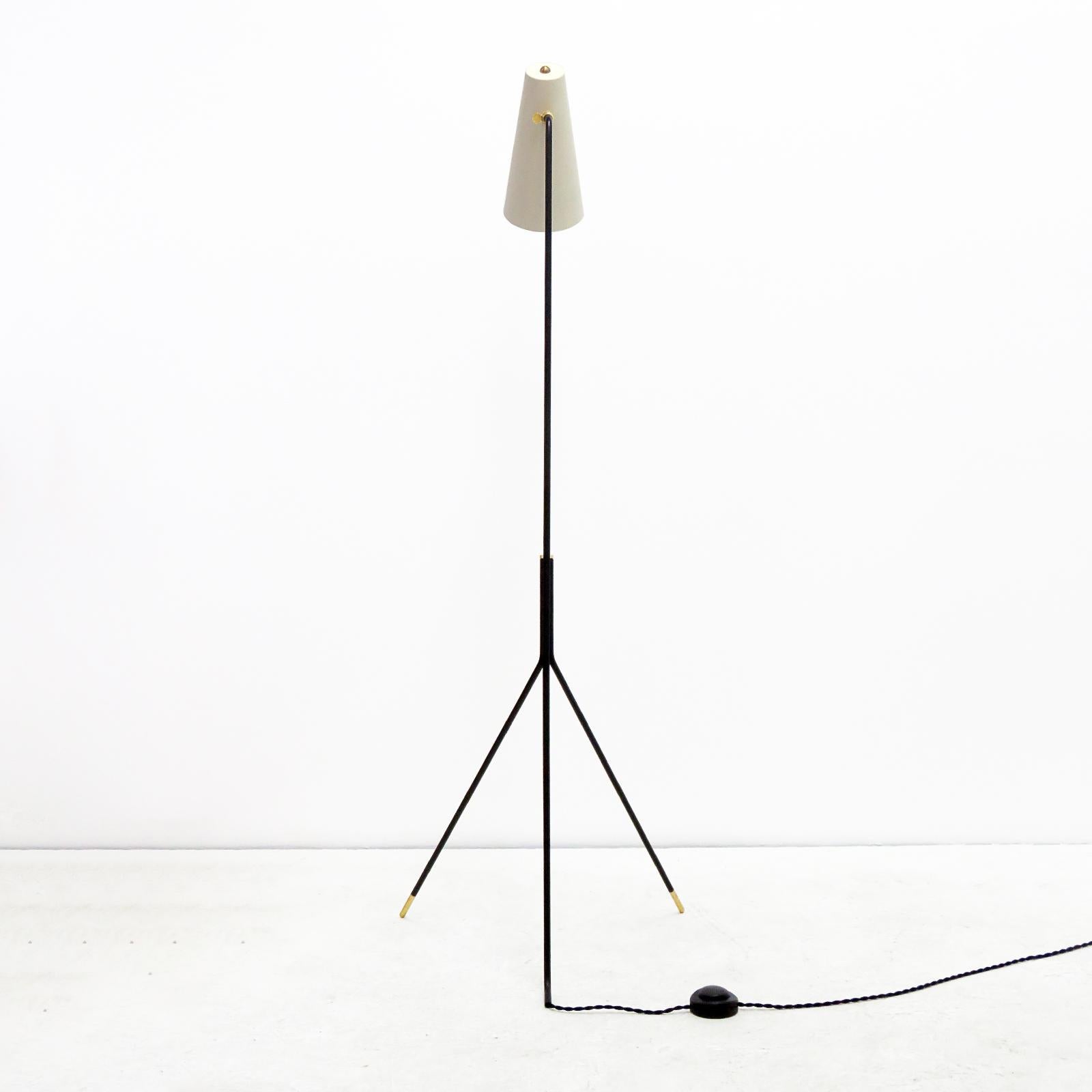 Lampada da terra Apex di Gallery L7 In condizioni Nuovo in vendita a Los Angeles, CA