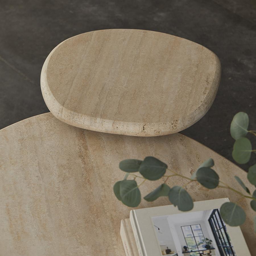 Hand-Carved Apfel side table in travertine marble For Sale