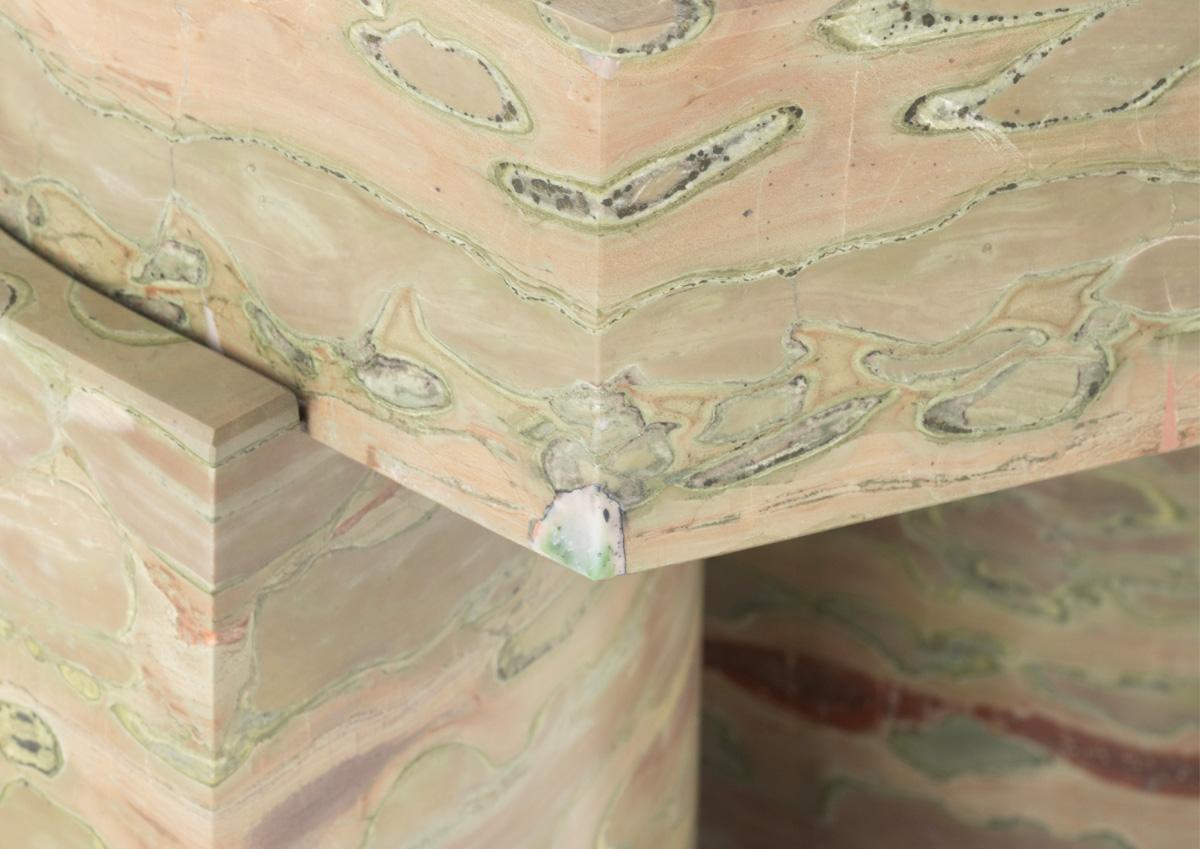 XXIe siècle et contemporain Table d'appoint en marbre Aphanès par Roberto Sironi en vente
