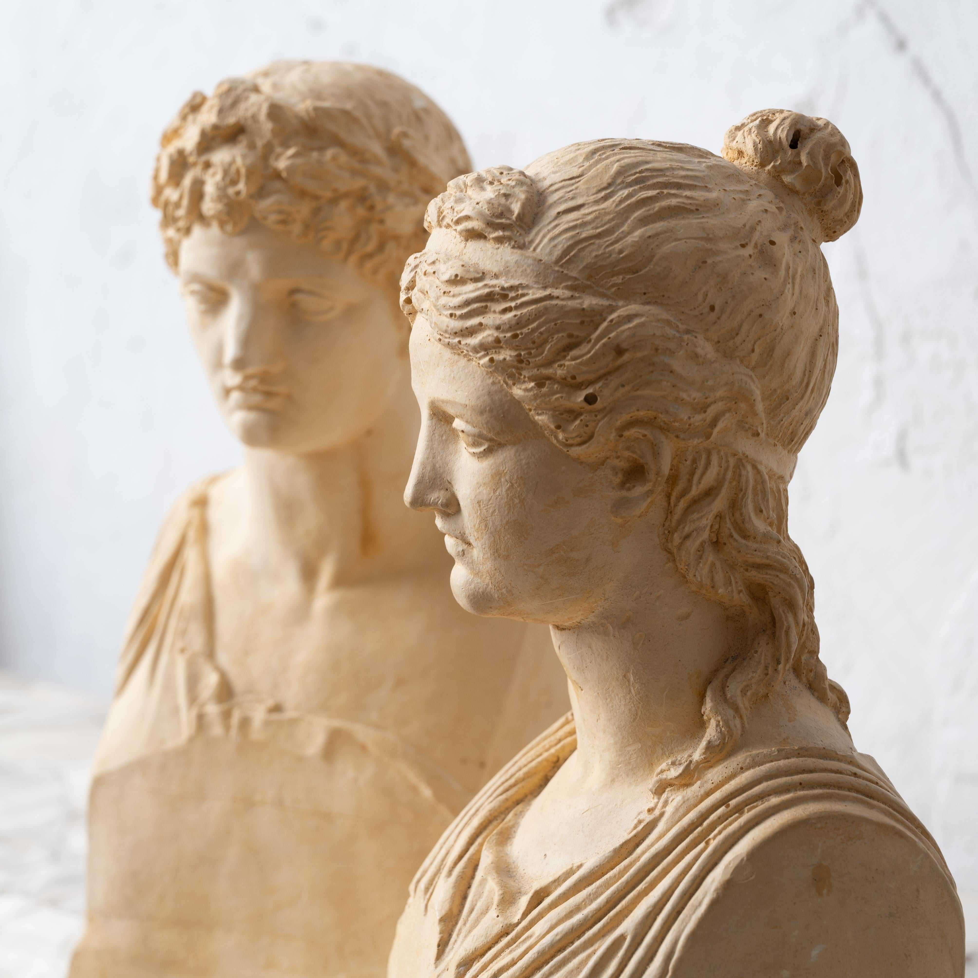 Busti in gesso di Apollo e Diana In condizioni buone in vendita a Savannah, GA