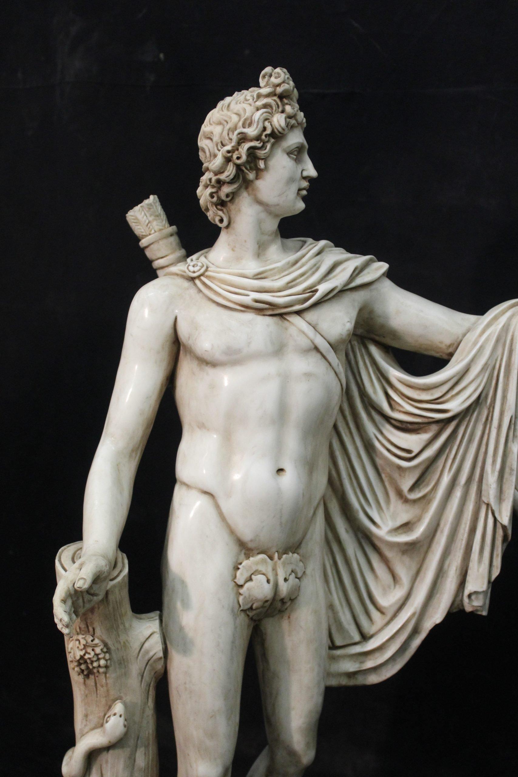 Italiano Apollo del Belvedere in marmo in vendita