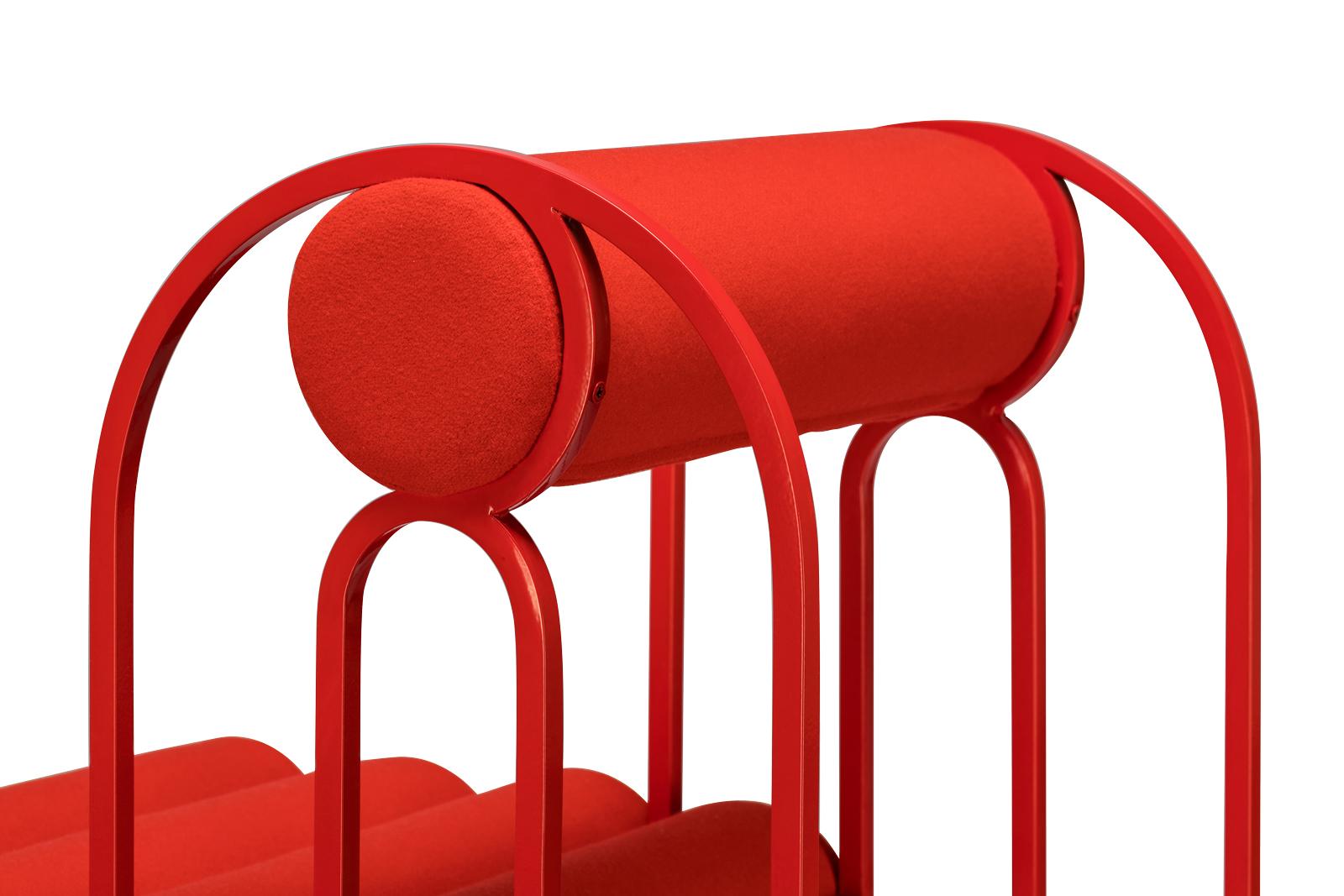 Ferronnerie Chaise de salle à manger Apollo, cadre en acier revêtu rouge et laine rouge de Lara Bohinc en vente