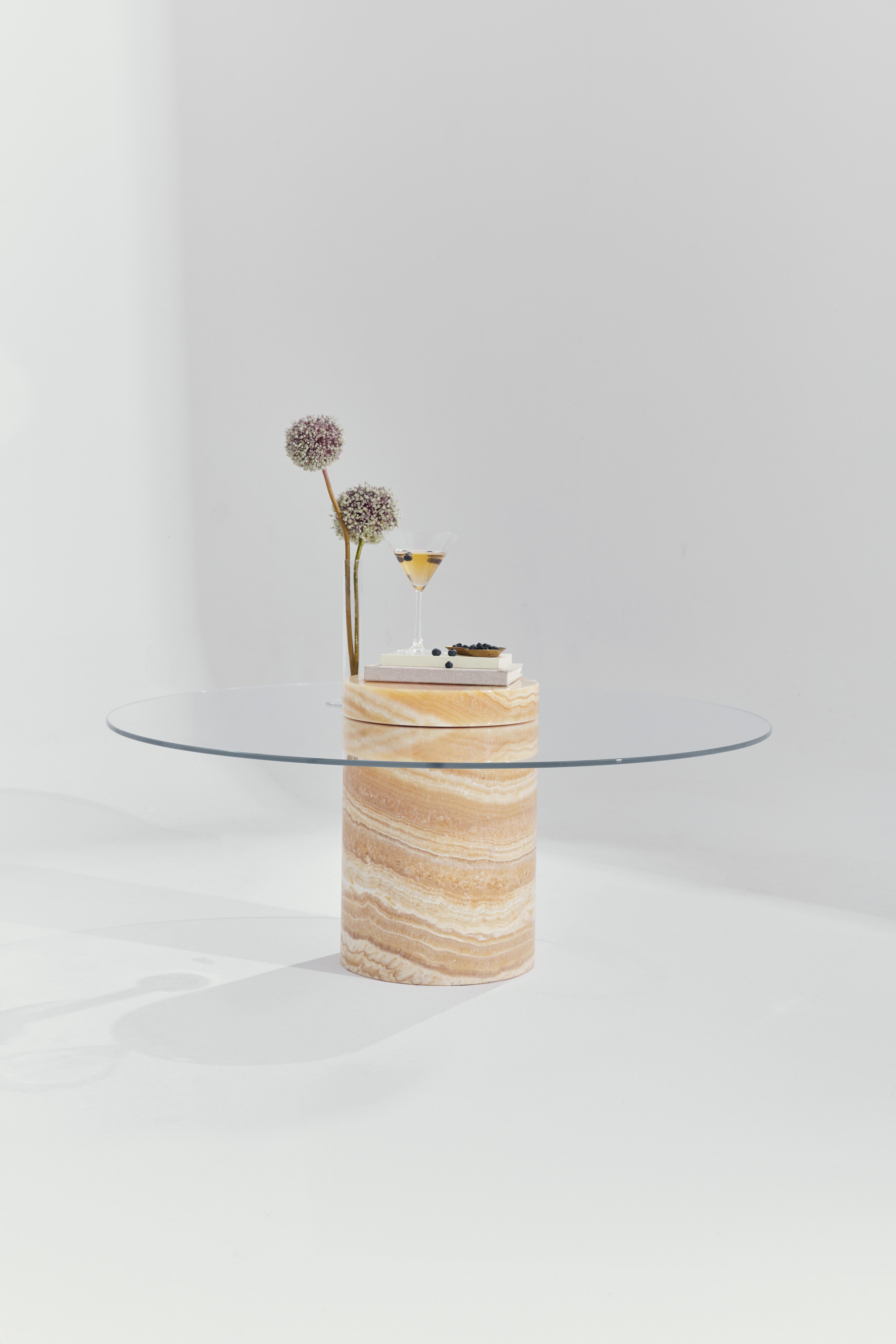XXIe siècle et contemporain Table basse Apollo Honey Onyx par RAFFINATO en vente