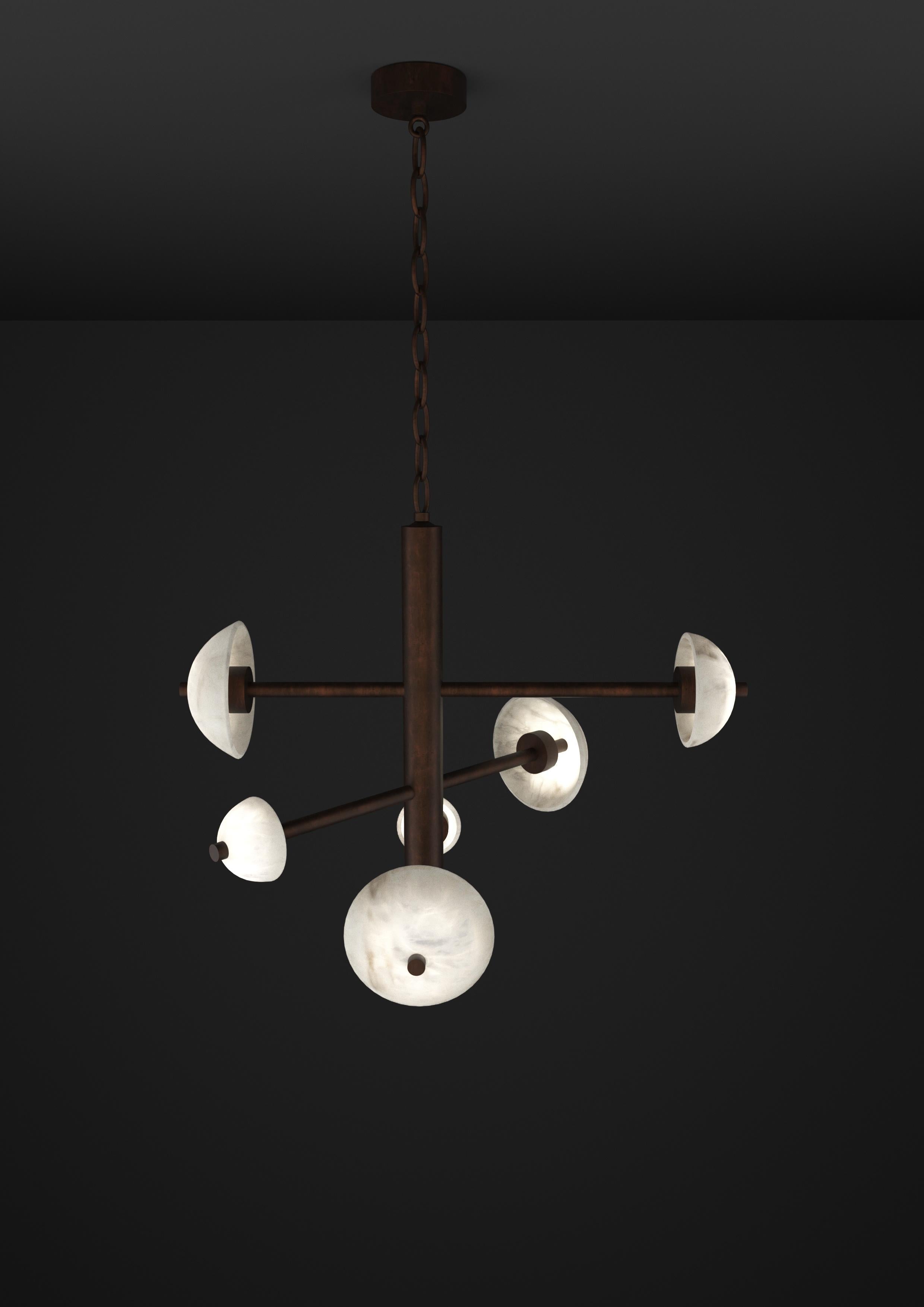 Lampada a sospensione in metallo Apollo Ruggine Of Florence di Alabastro Italiano
Dimensioni: P 70,5 x L 54 x H 64 cm.
Materiali: Alabastro bianco e metallo.

Disponibile in diverse finiture: Argento lucido, Bronzo, Ottone spazzolato, Ruggine di
