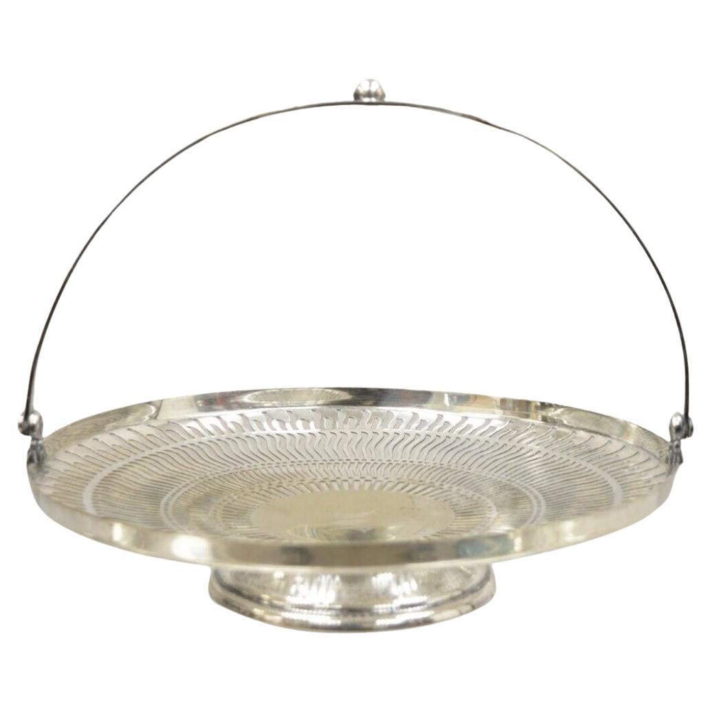 Cesta reticulada con asa de alpaca chapada en plata Apollo Sheffield USA