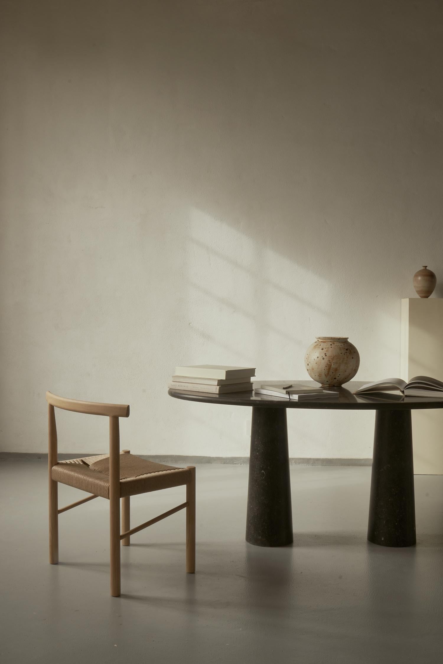 Table de salle à manger Aponi Nero Belga de La Lune en vente 1